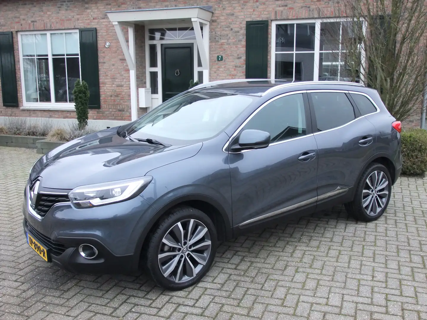 Renault Kadjar 1.2 TCe Zen , Climate , Cruise control , Trekhaak Grau - 1