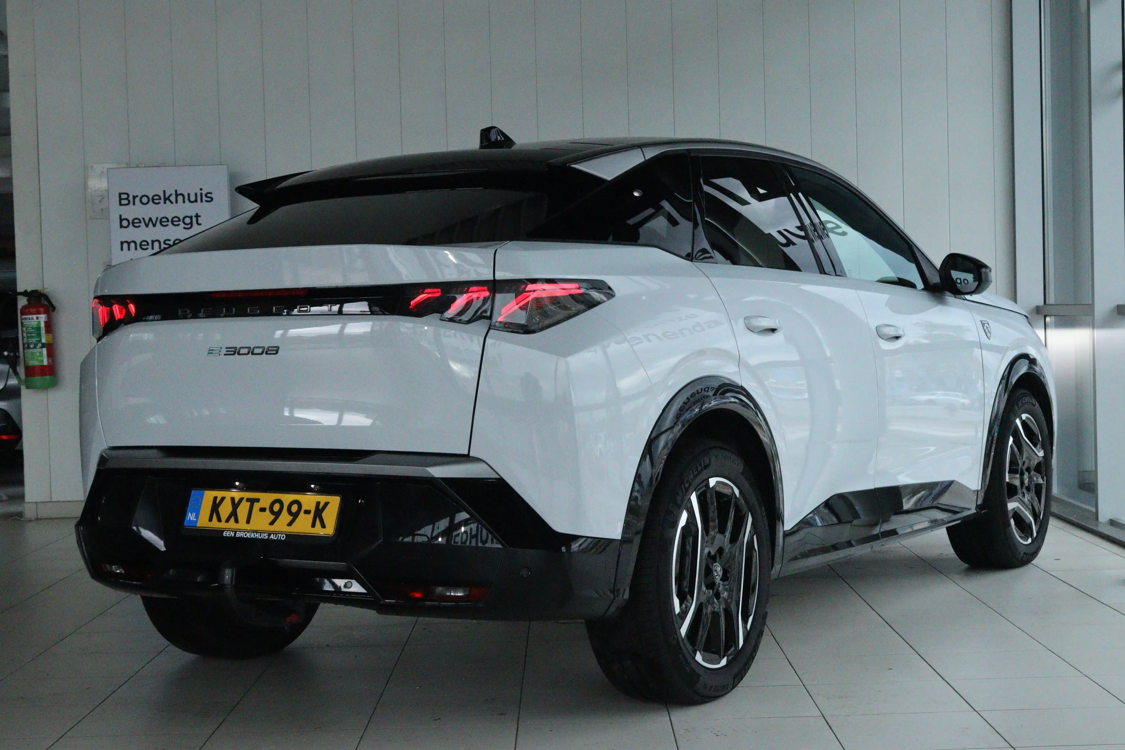 Peugeot 3008 e-3008 GT 73 kWh | SOH 94% | Adapt. Cruise | Stoel — photo 2