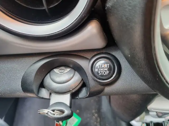 Mini Hatch view 12