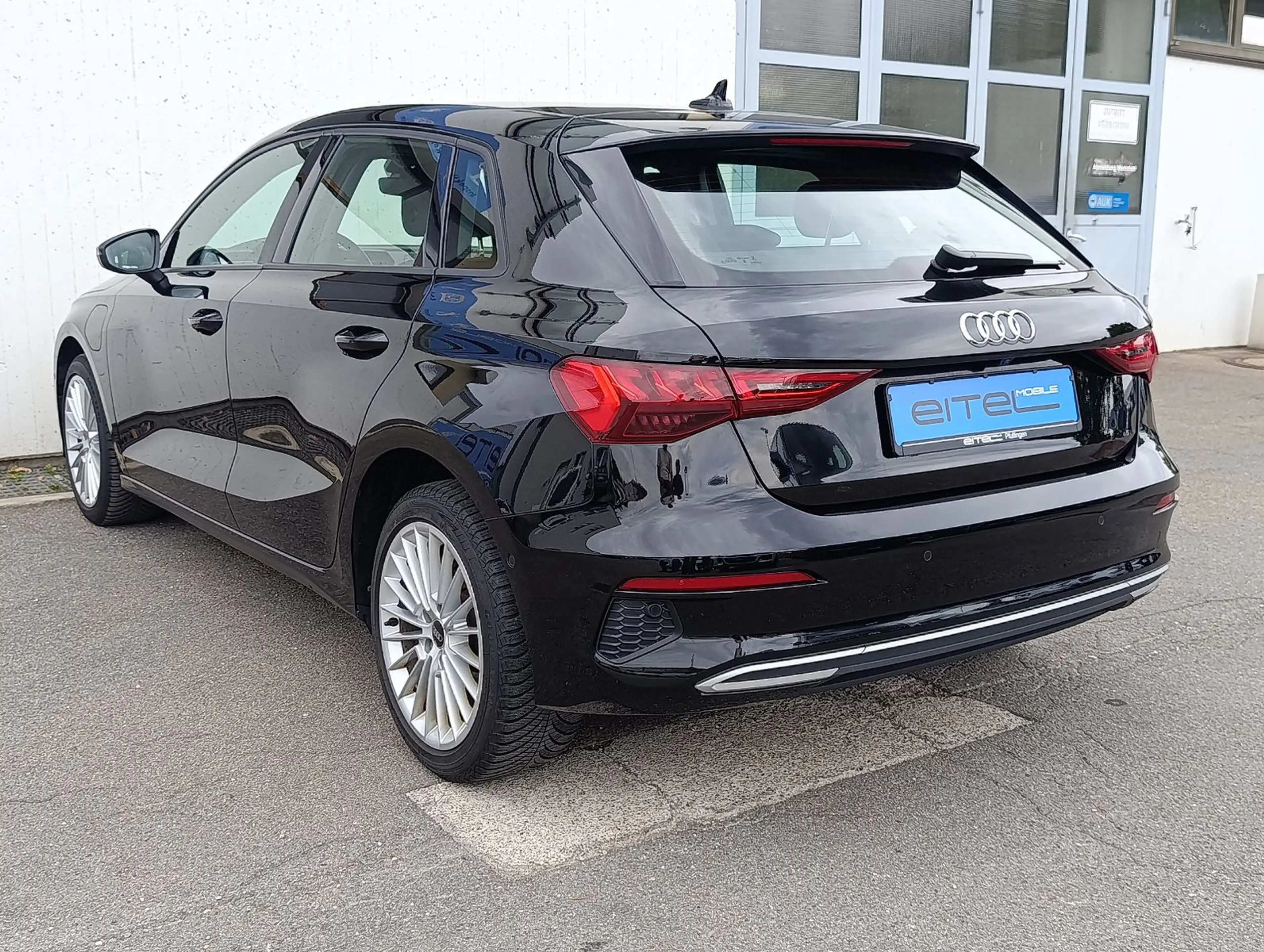 Audi A3 Sportback 40 TFSI e Navi RFK LED DAB — photo 4