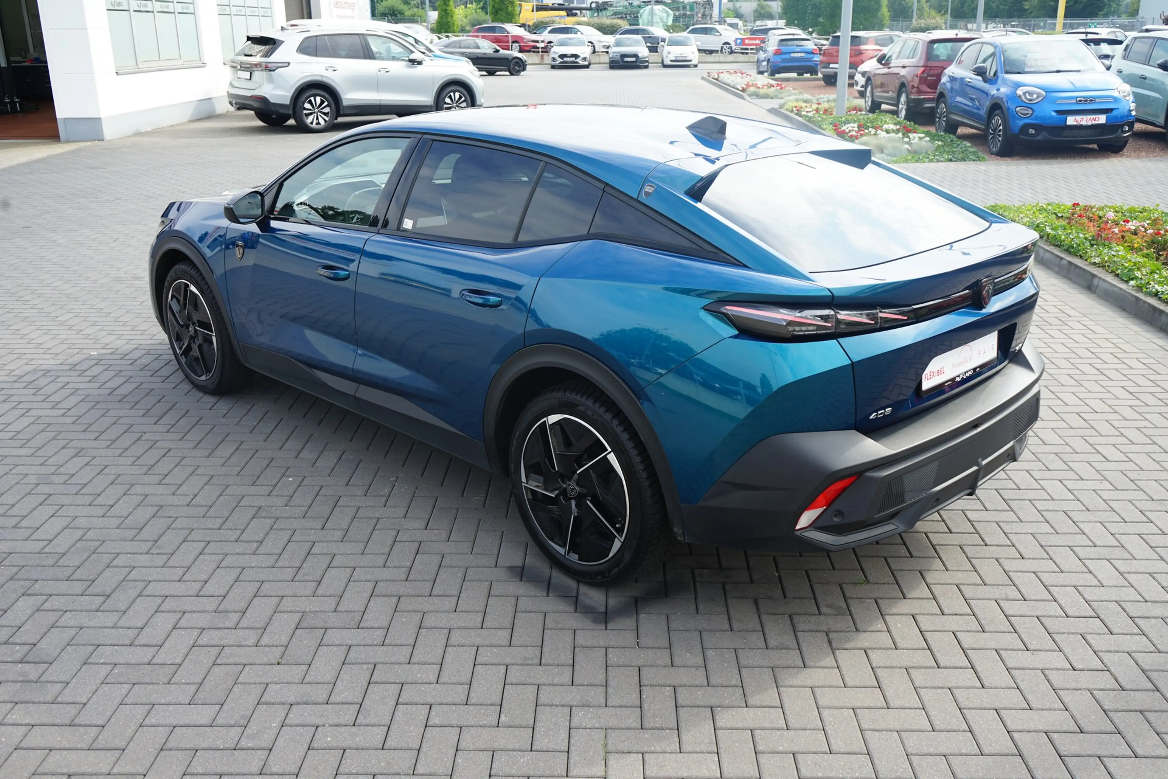 Peugeot 408 1.2 12V e-THP GT-Line LED Navi Kamera ACC — photo 10