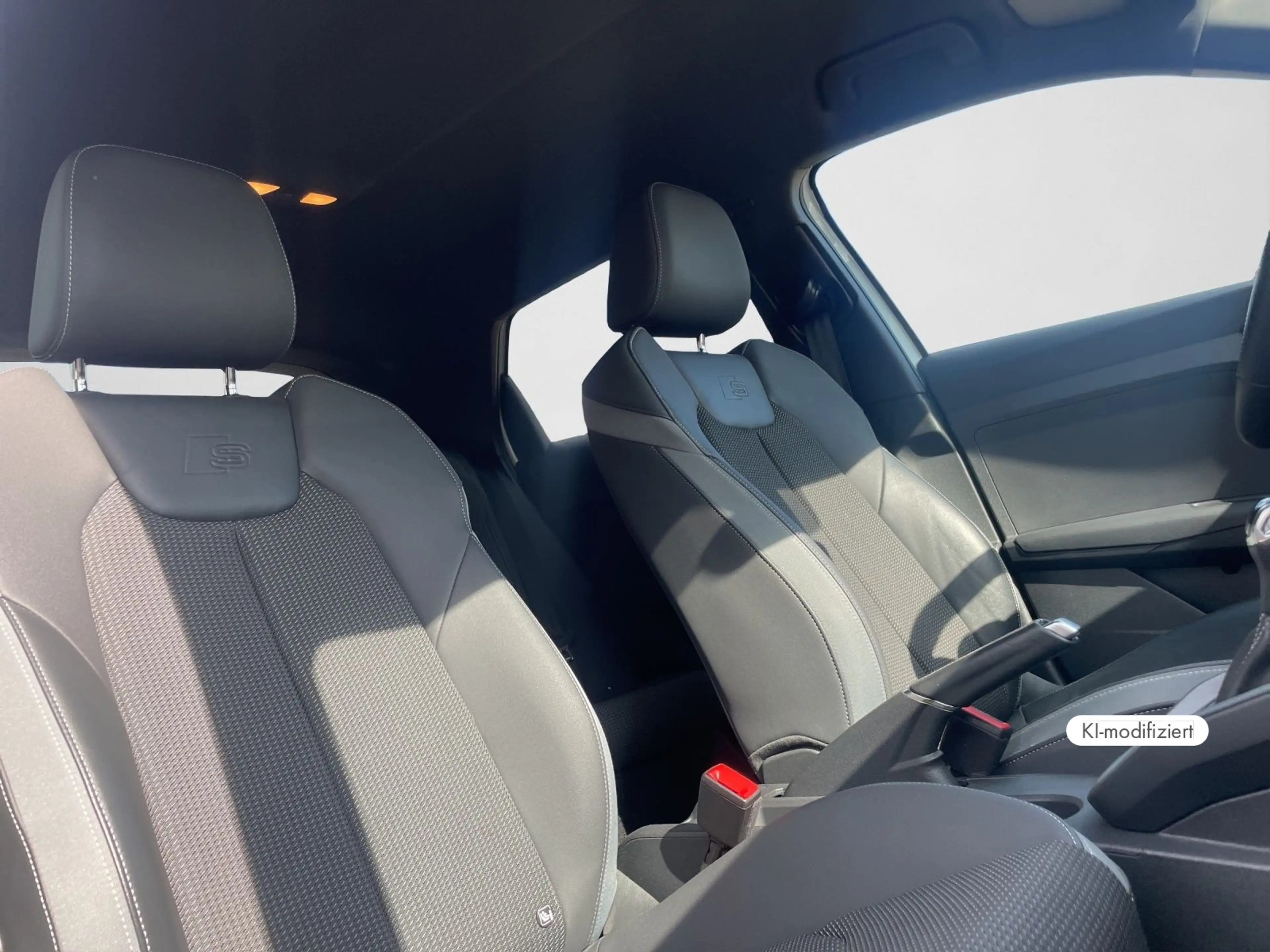 Audi A1 S line 35 TFSI 110 kW S tronic LED — photo 4