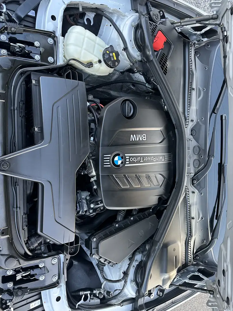 BMW 316 316d Touring Luxury Line - 2