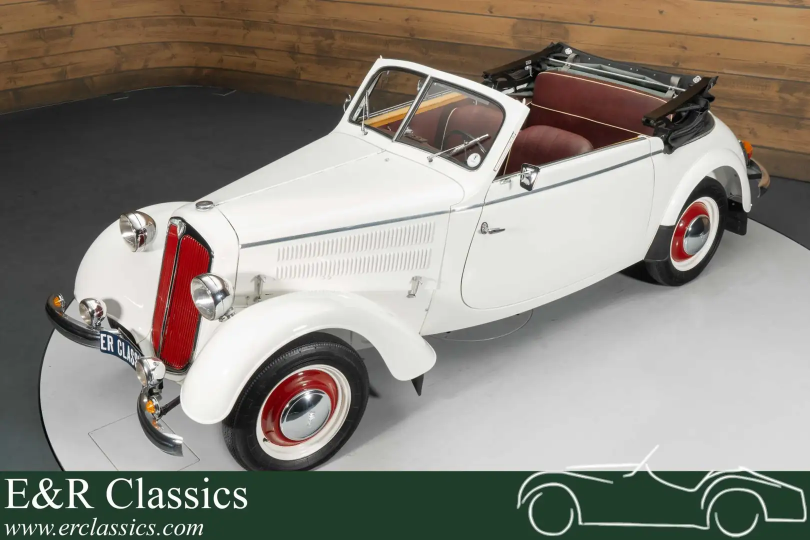 Oldtimer DKW F8 Cabriolet | 1939 Bianco - 1