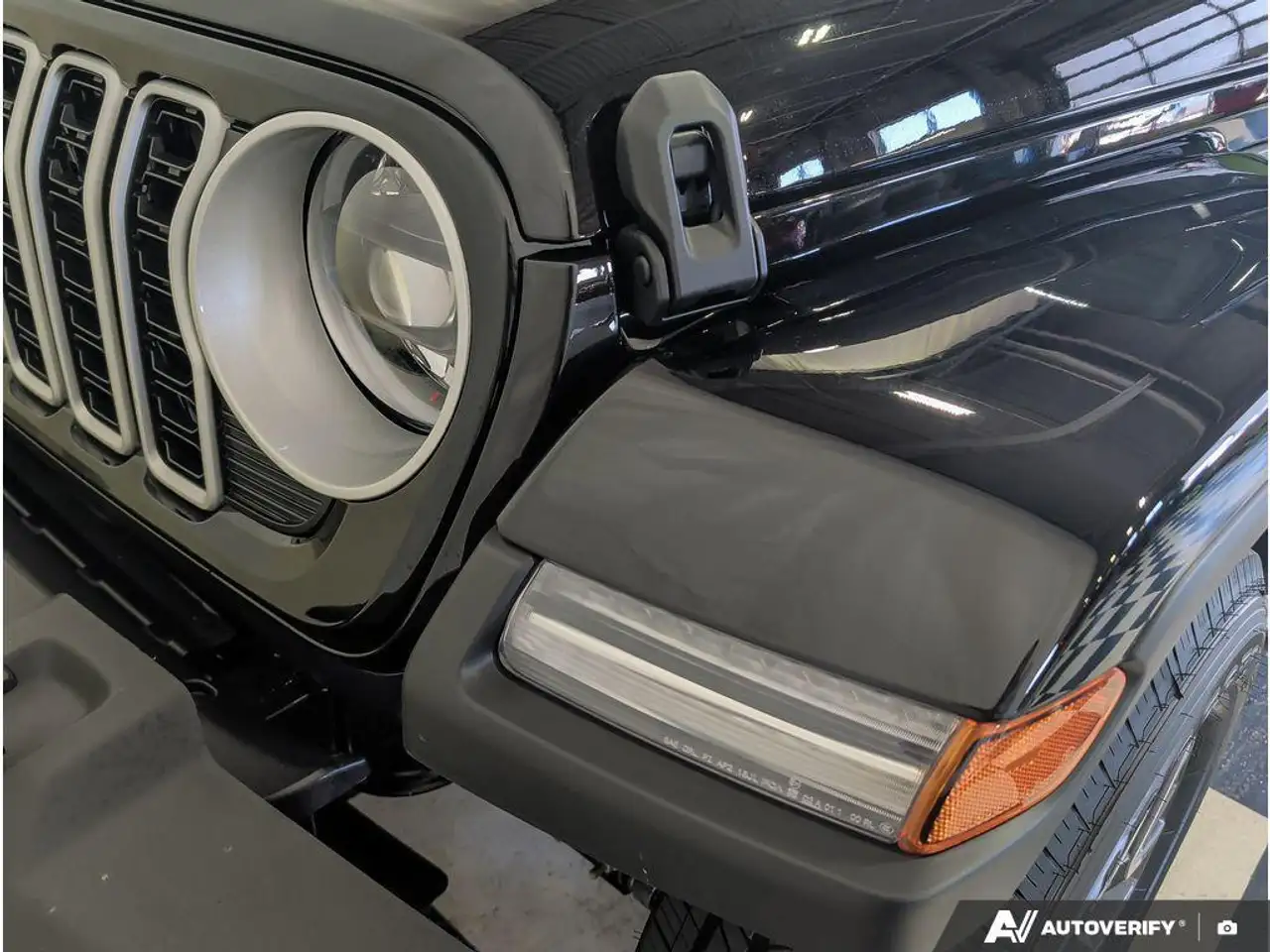 Jeep Wrangler снимка Jeep Wrangler