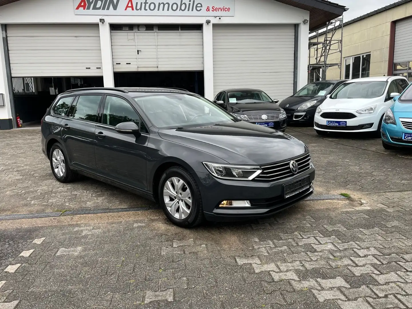 Volkswagen Passat Variant -1.HAND-BMT/Start-Stopp-NAVI-PDC- Grau - 1