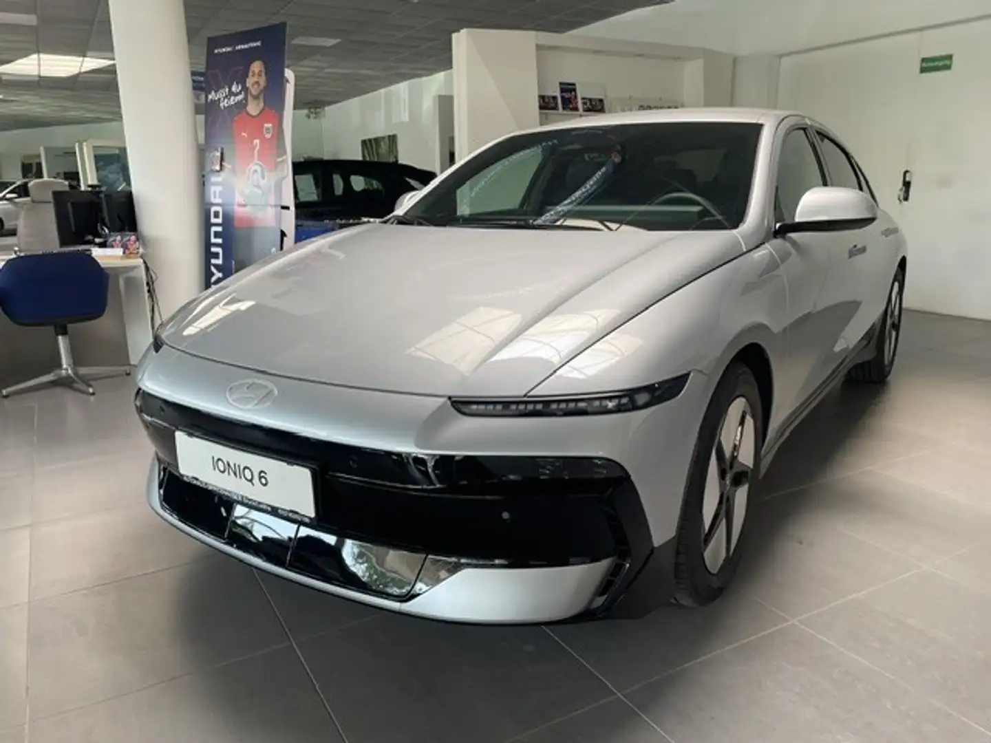 Hyundai IONIQ 6 Ioniq 6 Elektro 84kWh Comfort Line Silber - 1