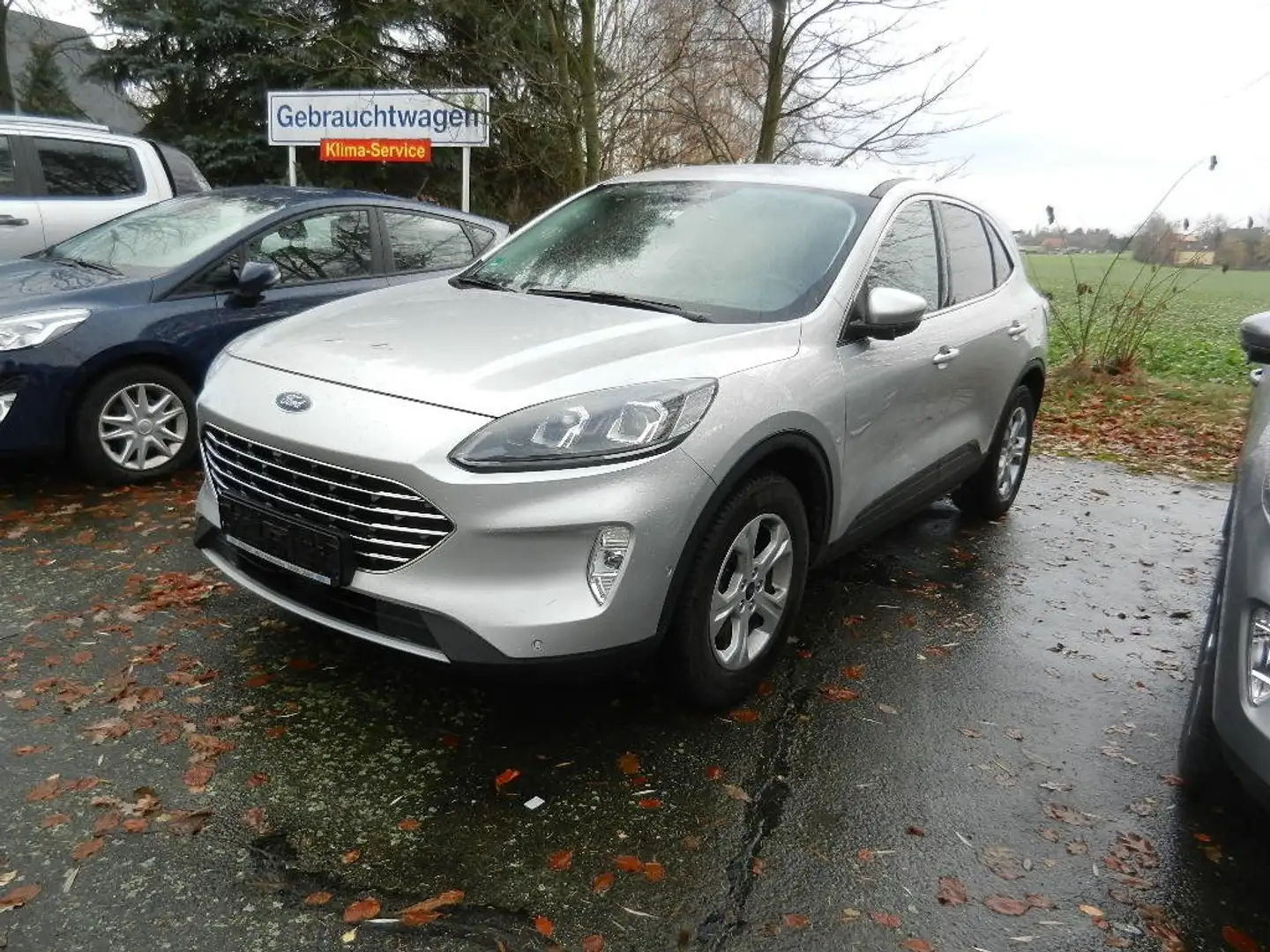 Ford Kuga Titanium Silber - 1