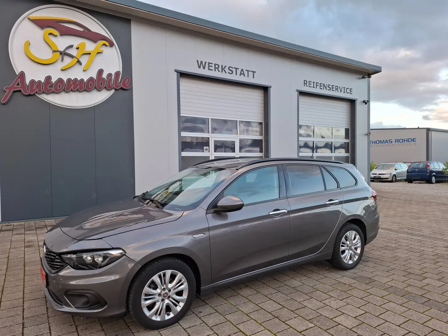 Fiat Tipo Lounge 1.Hand,SHZ,Klimaautomatik Gris - 1