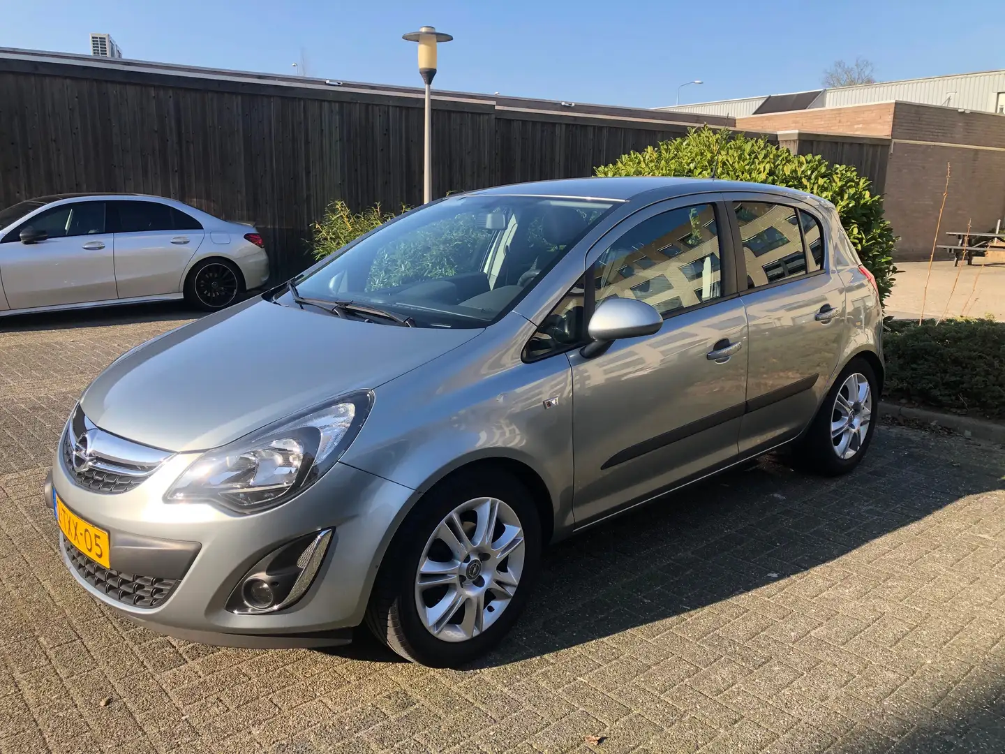 Opel Corsa Corsa+1.2-16V+BlitZ AIRCO, NAVI en CRUISE Zilver - 1