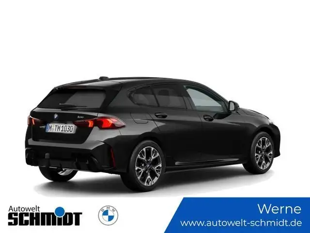 BMW 1 Series view 5