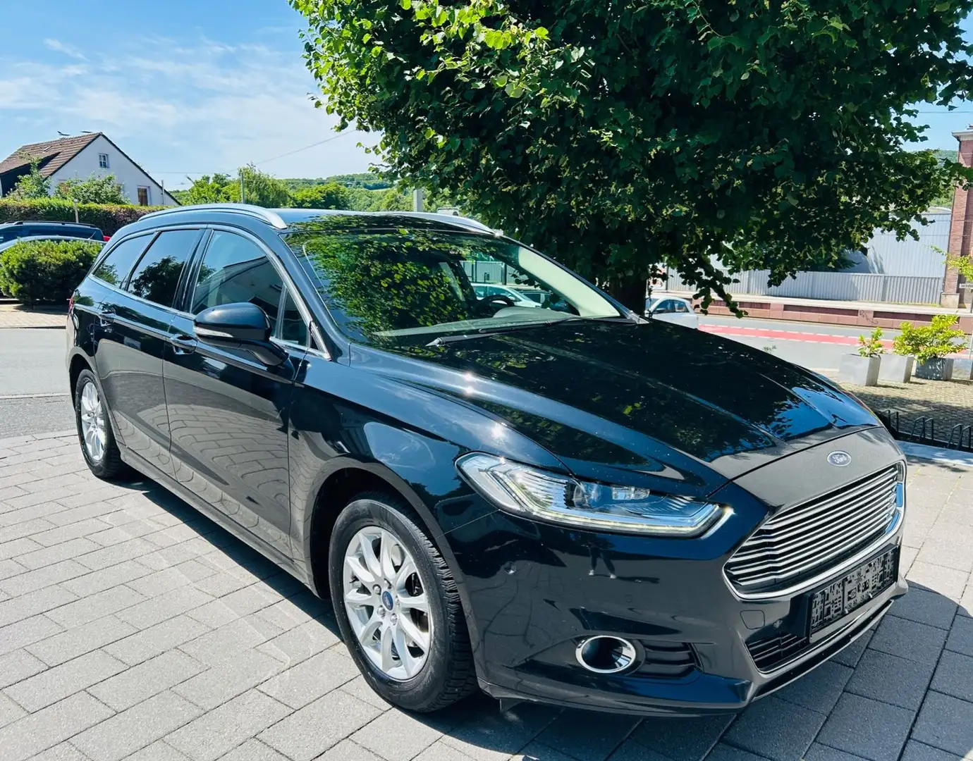 Ford Mondeo Turnier Titanium Noir - 1