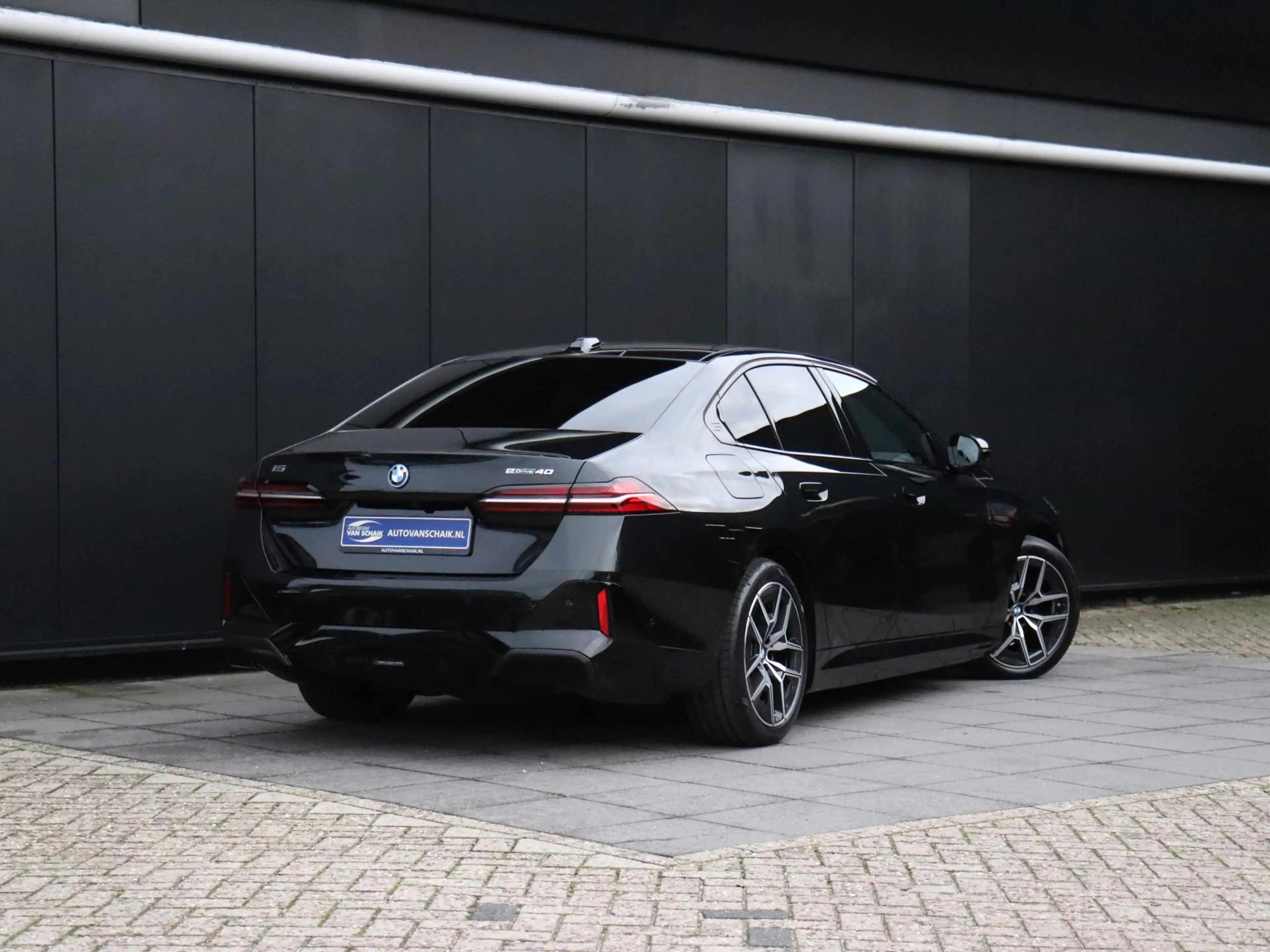 BMW i5 eDrive40 M-SPORT 84kWh | LEDER | MEMORY | PANO | H — photo 3