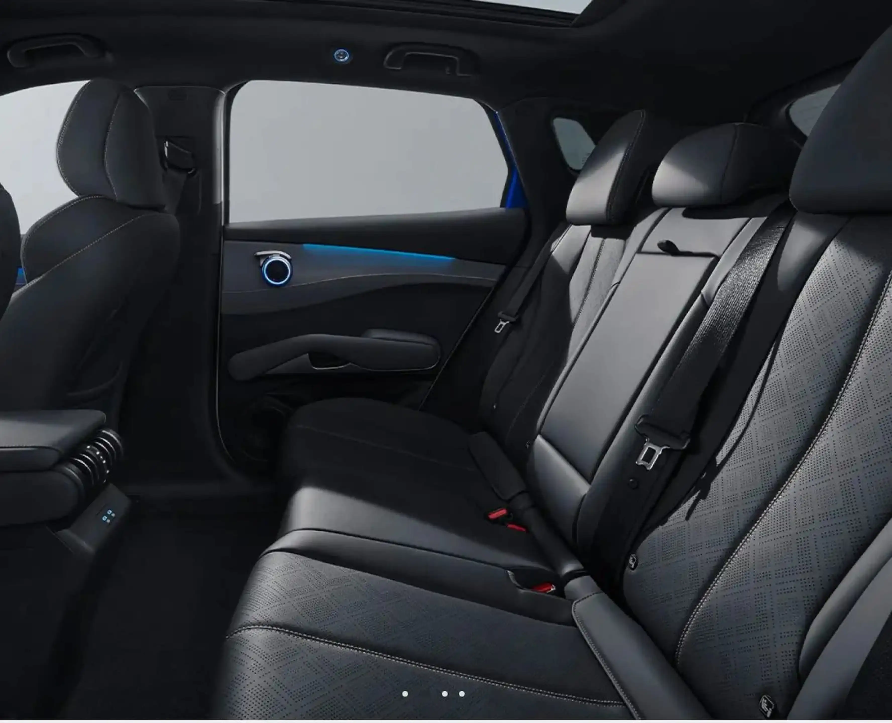 BYD Atto 3 Atto3 Evo 74,8 kWh Design Paket RWD-diverse Farben — photo 9