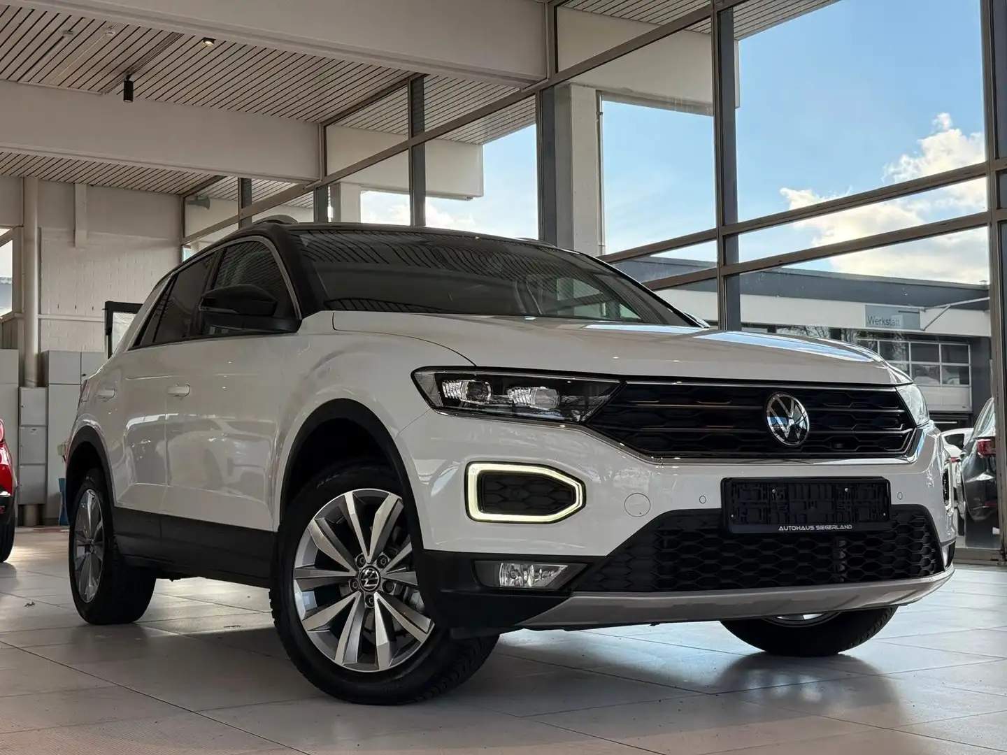 Volkswagen T-Roc Style// ACC//RFK//APPLE CAR PLAY/NEUWERTIG Weiß - 2
