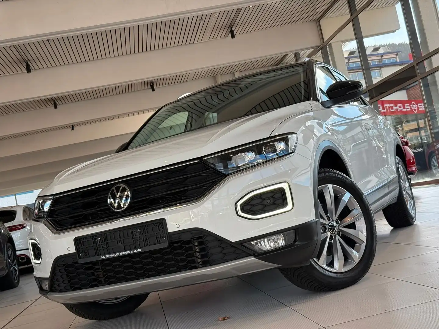 Volkswagen T-Roc Style// ACC//RFK//APPLE CAR PLAY/NEUWERTIG Weiß - 1