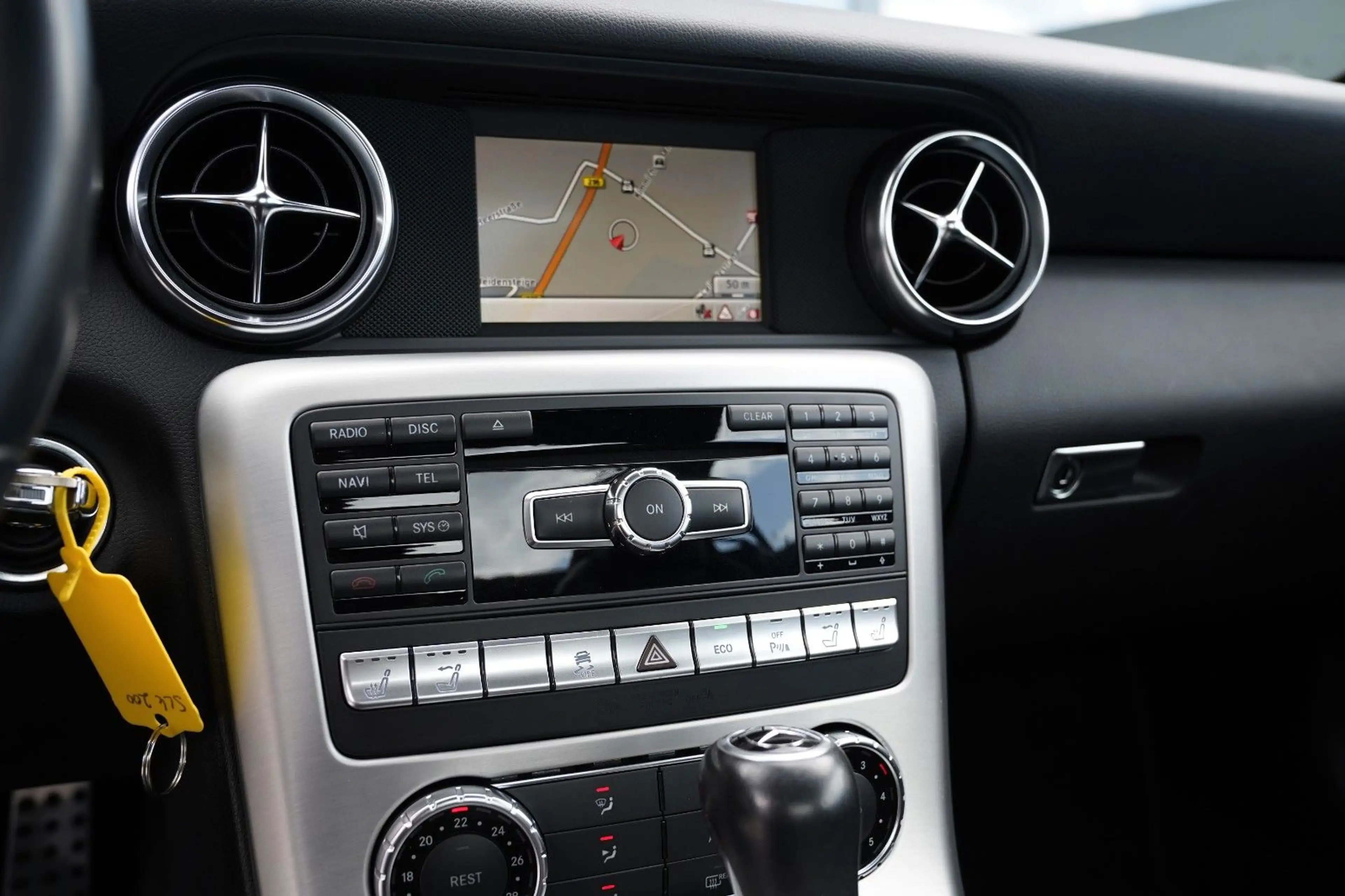 Mercedes-Benz SLK 200 BE 7G Navi-Leder-1.Hand — photo 10