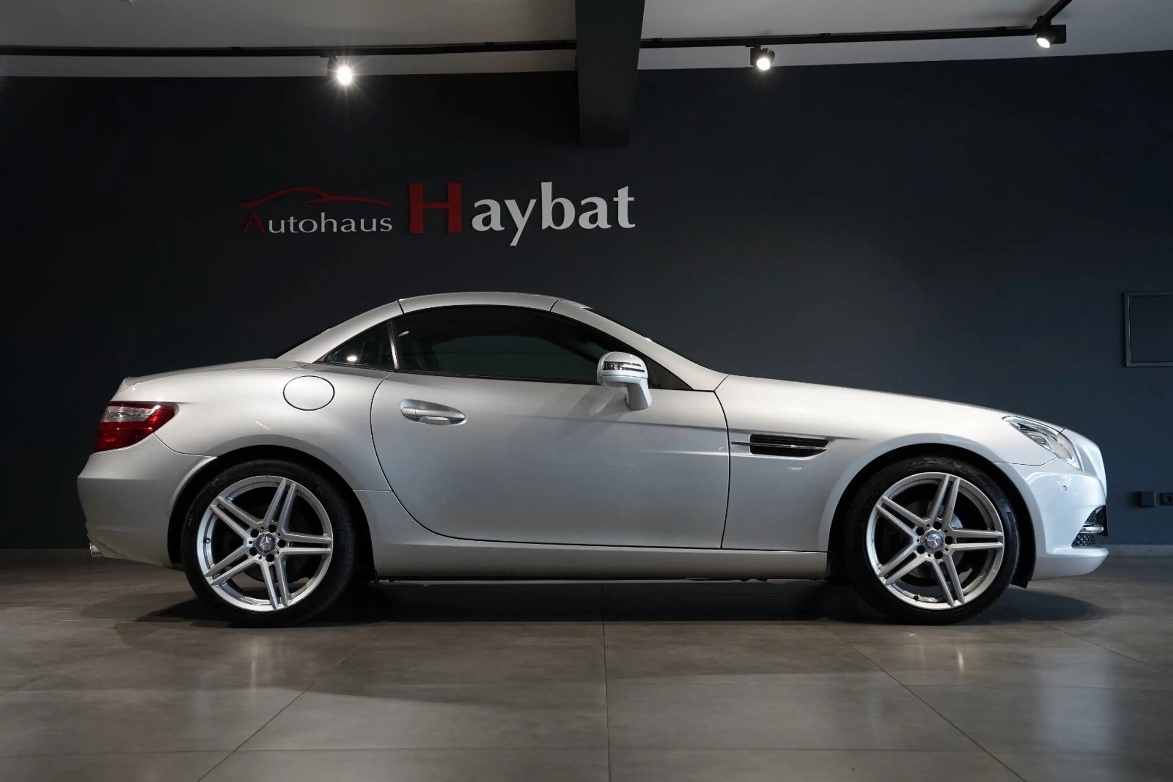 Mercedes-Benz SLK 200 BE 7G Navi-Leder-1.Hand — photo 4
