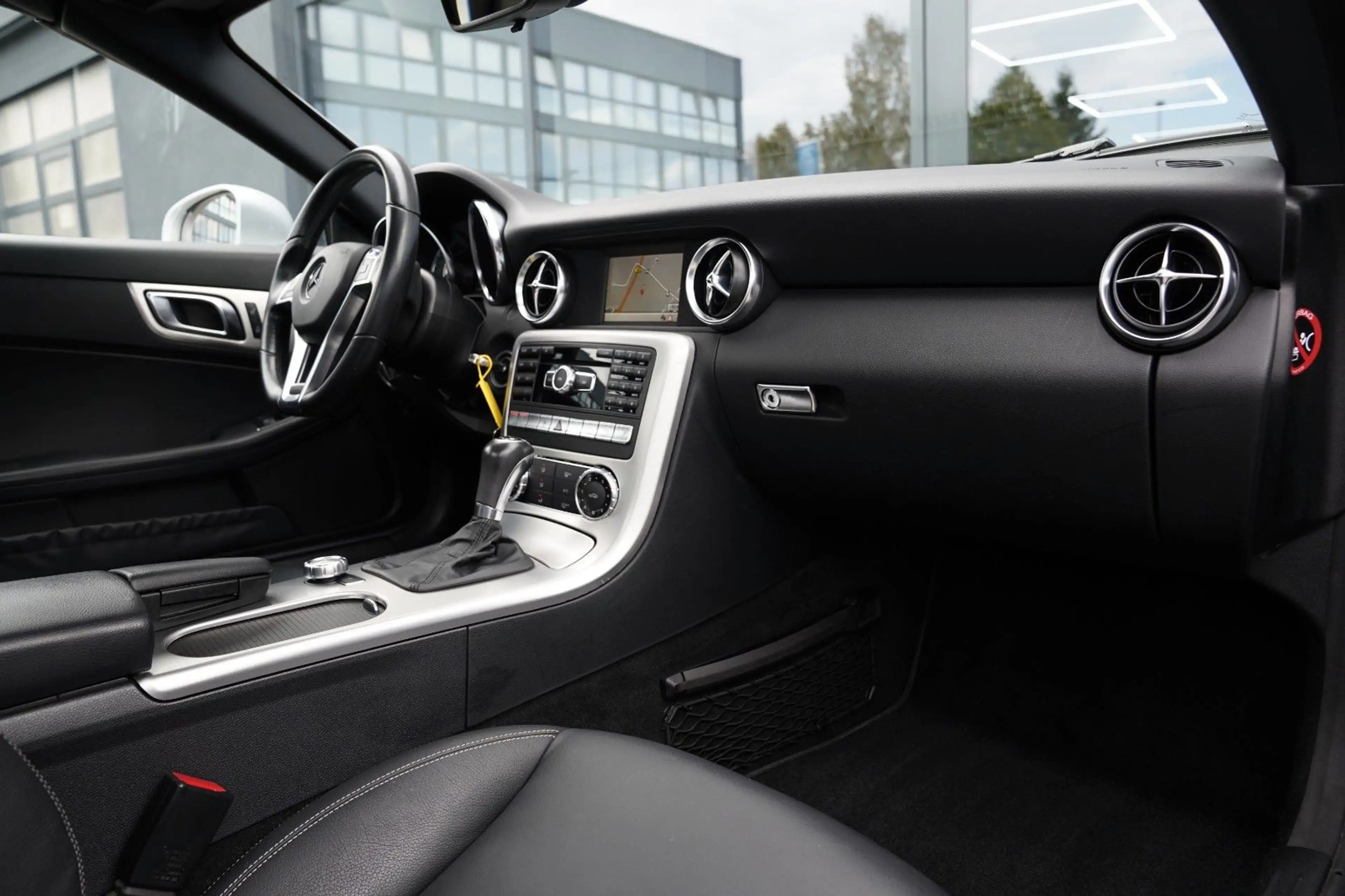 Mercedes-Benz SLK 200 BE 7G Navi-Leder-1.Hand — photo 13