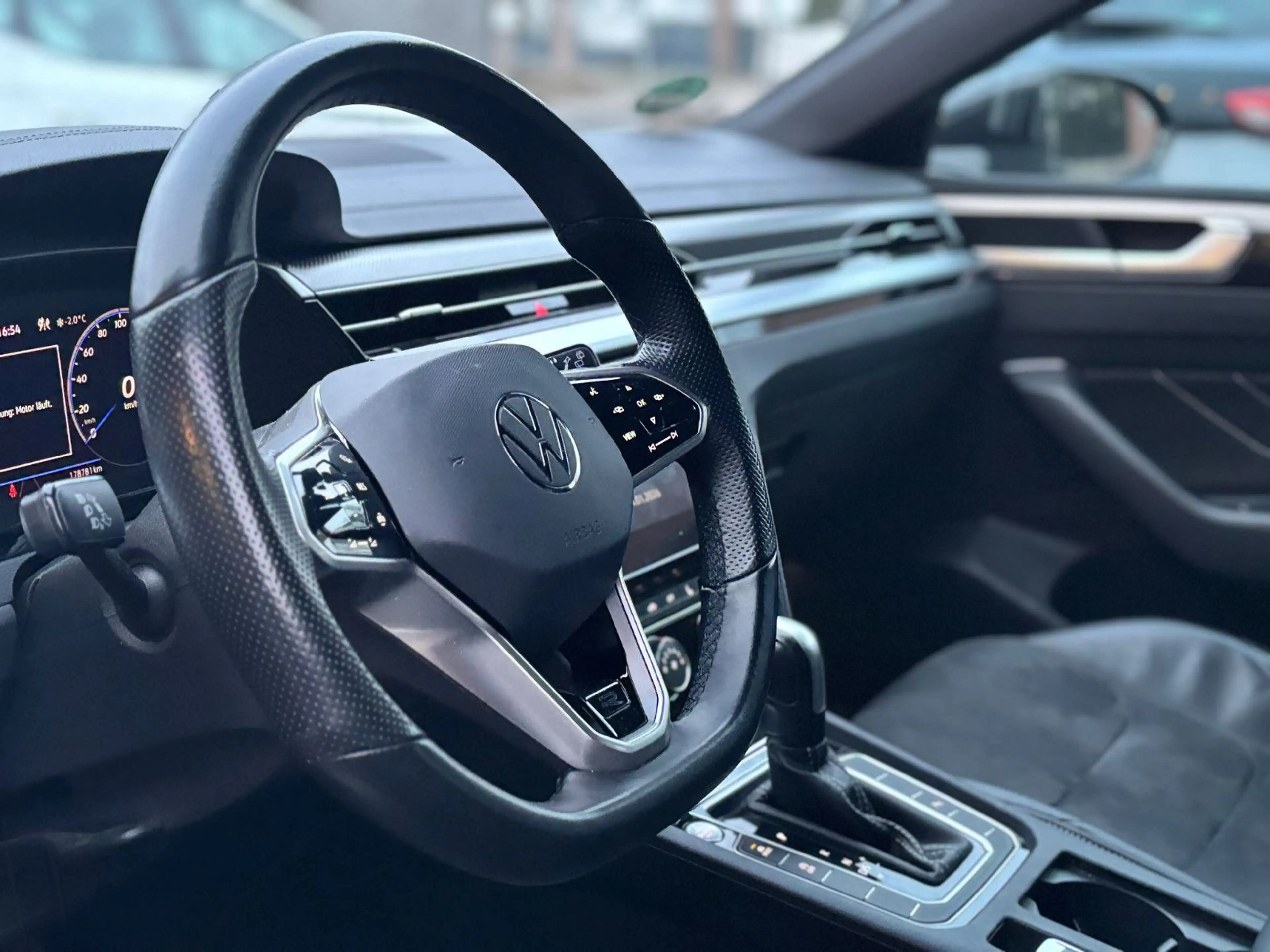 Volkswagen Arteon ShootingBrake Rline/DSG/RKAM/LED/ALCANTARA — photo 11