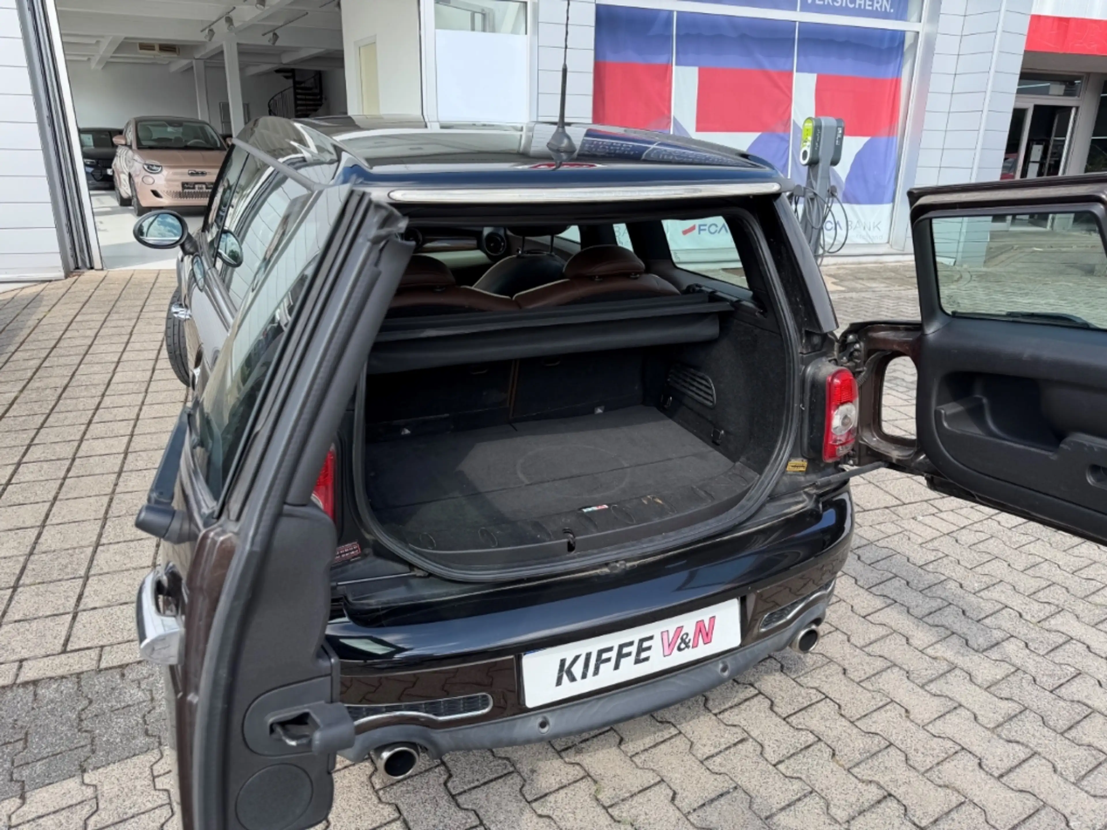 MINI Cooper S Clubman PANO Leder SHz Xenon Chili PDC S/S Regensensor — photo 15