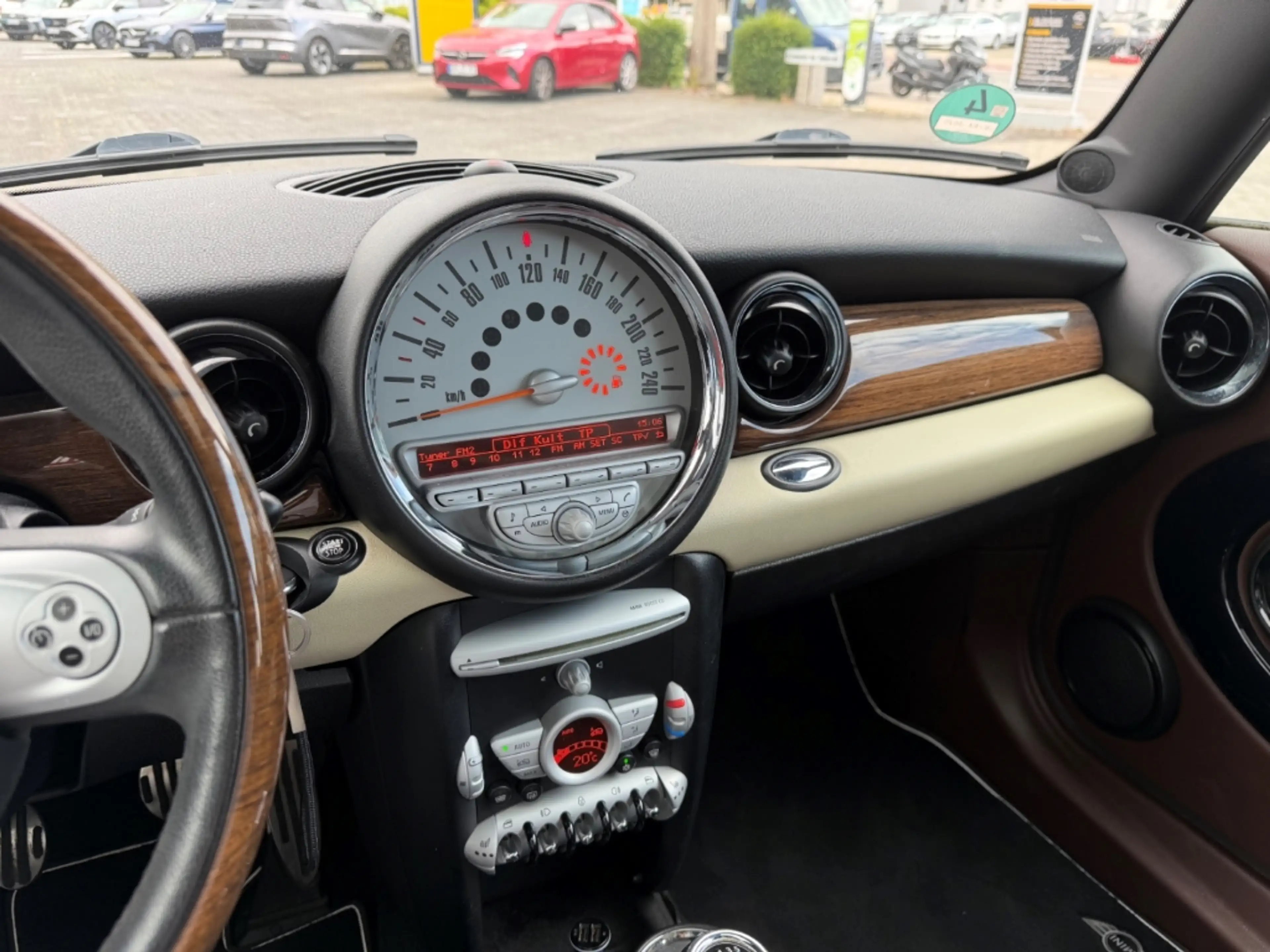 MINI Cooper S Clubman PANO Leder SHz Xenon Chili PDC S/S Regensensor — photo 7