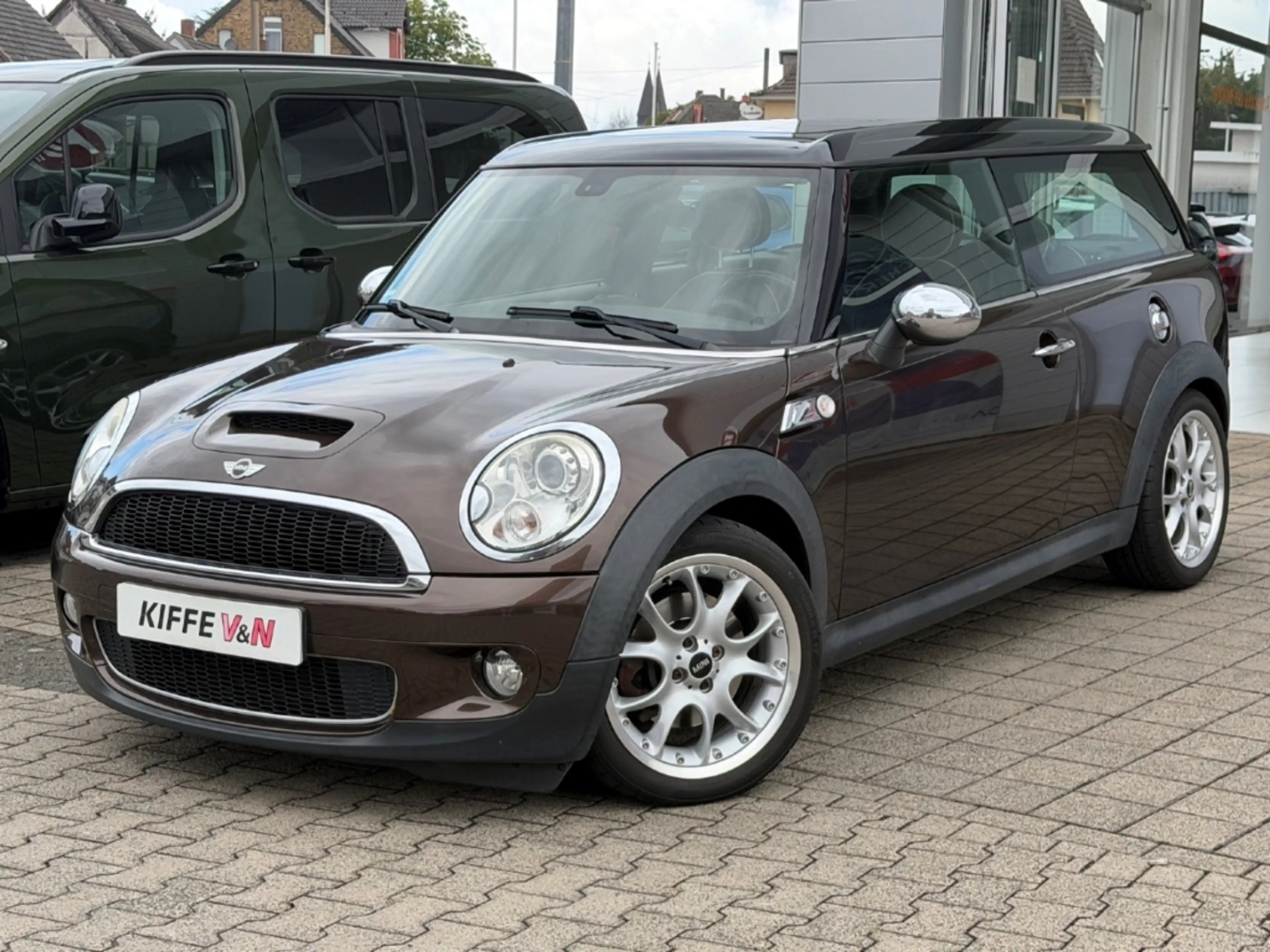 MINI Cooper S Clubman PANO Leder SHz Xenon Chili PDC S/S Regensensor — photo 3