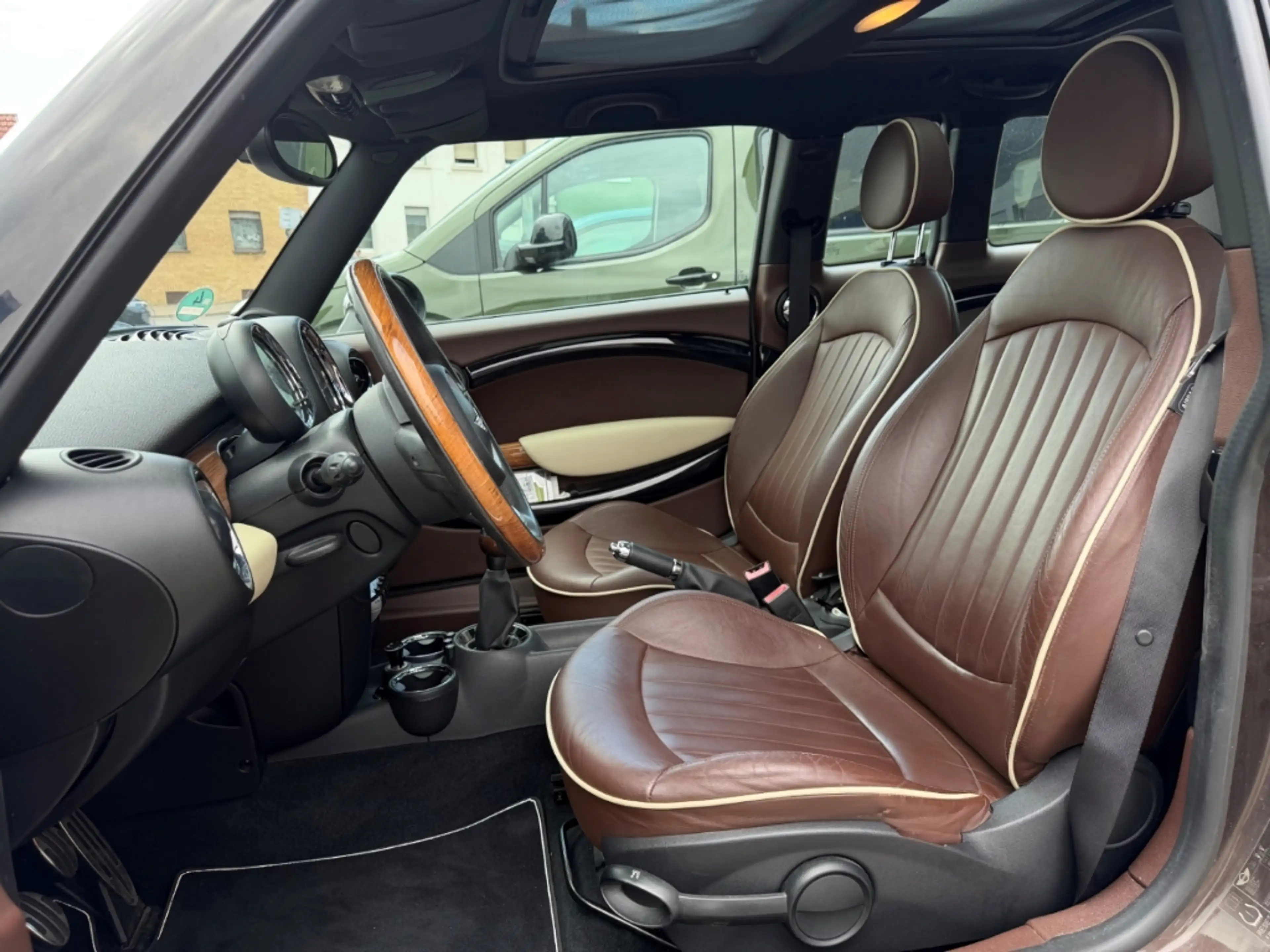 MINI Cooper S Clubman PANO Leder SHz Xenon Chili PDC S/S Regensensor — photo 13