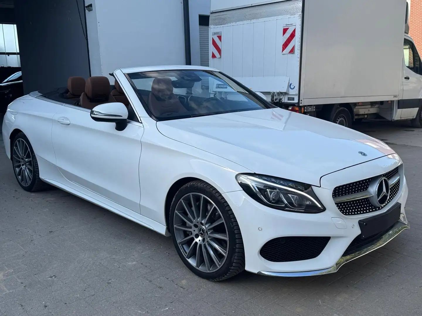 Mercedes-Benz C 300 C 300 AMG 2.HD LED CAM AIRSCRAFT DAB NAVI AUT PDC Blanc - 1