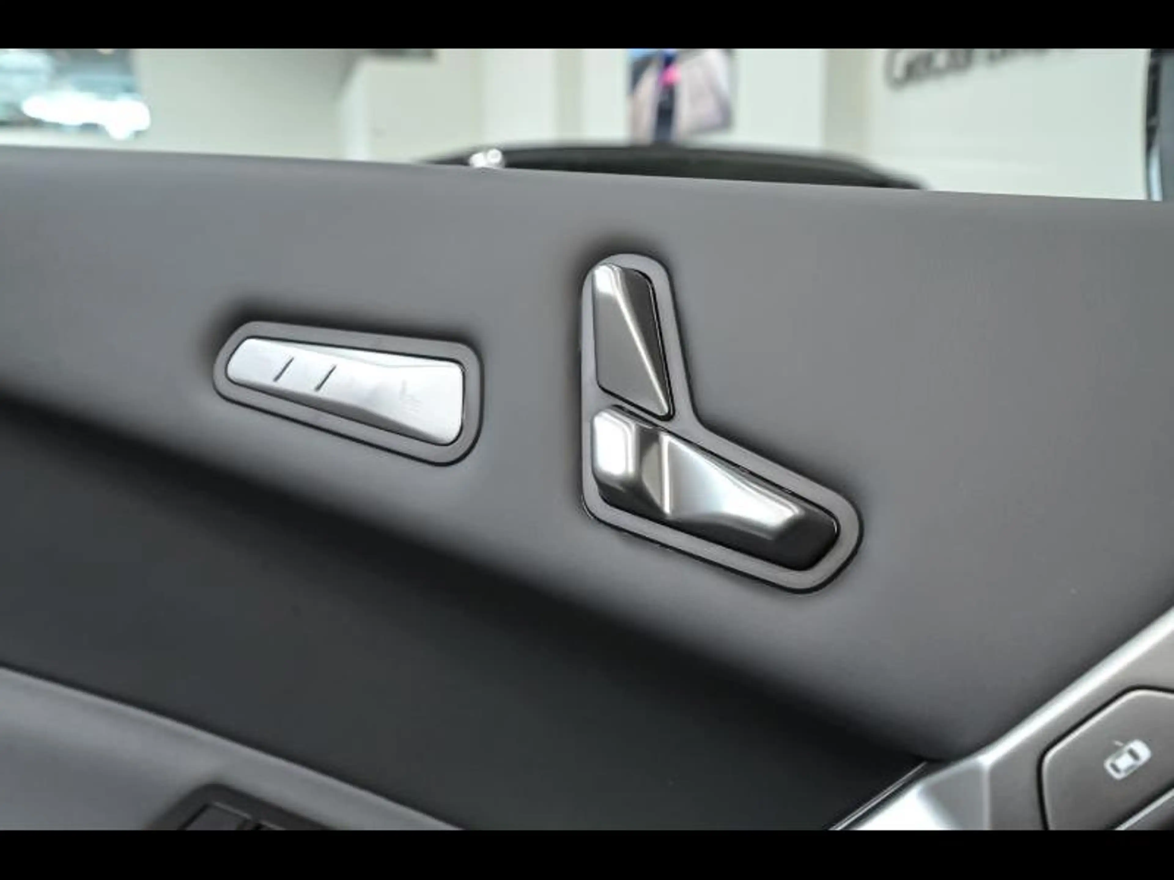 BMW iX xDrive45 - NIEUW — photo 17