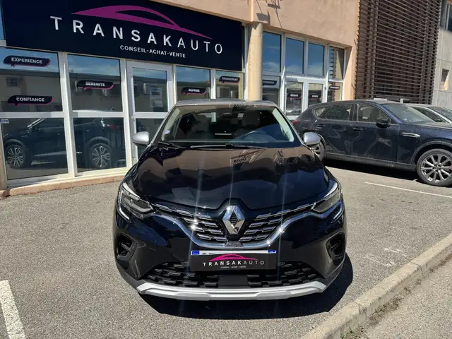 Renault Captur view 2