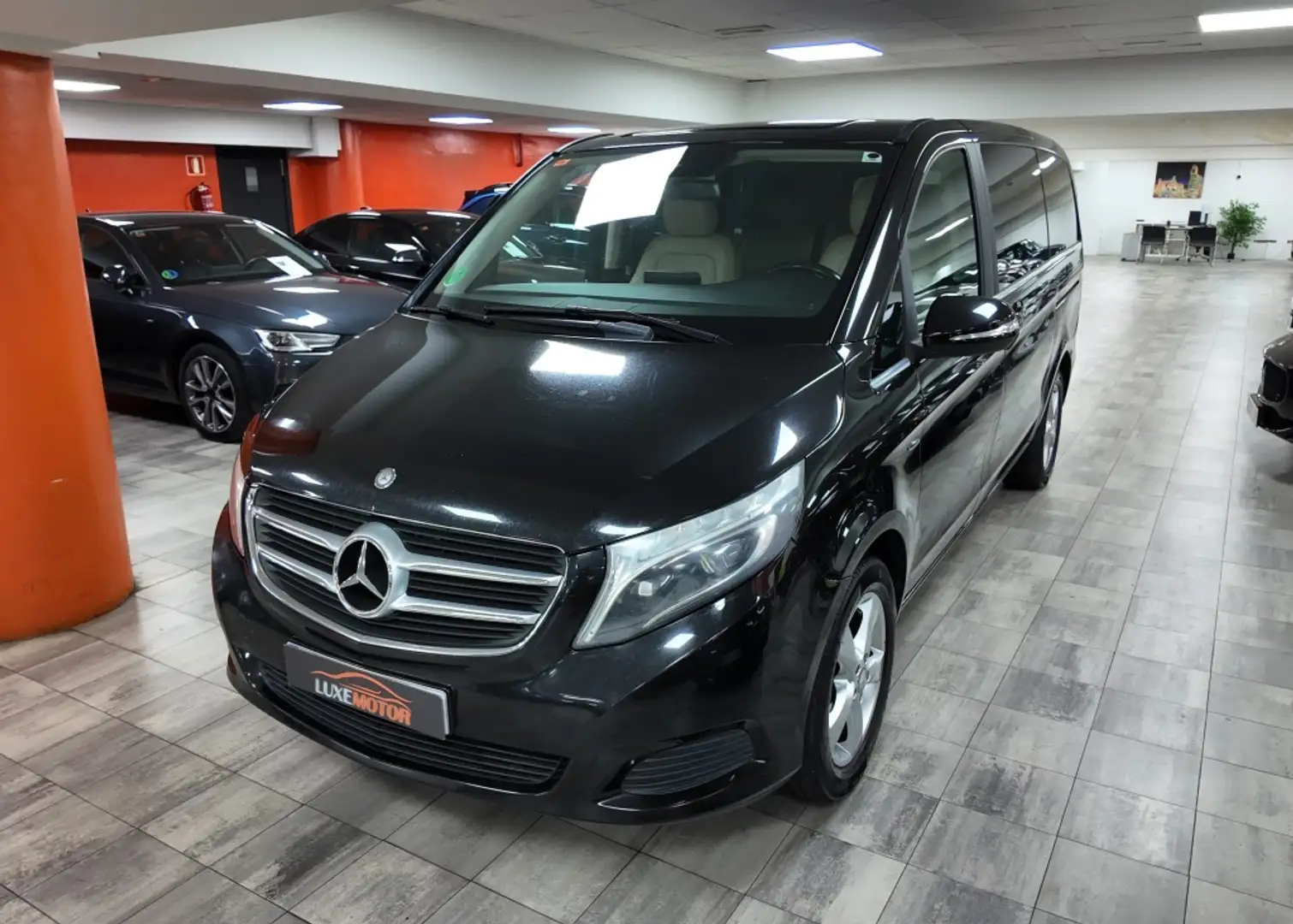 Mercedes-Benz V 250 250BT Largo Avantgarde 7G Tronic Negro - 1