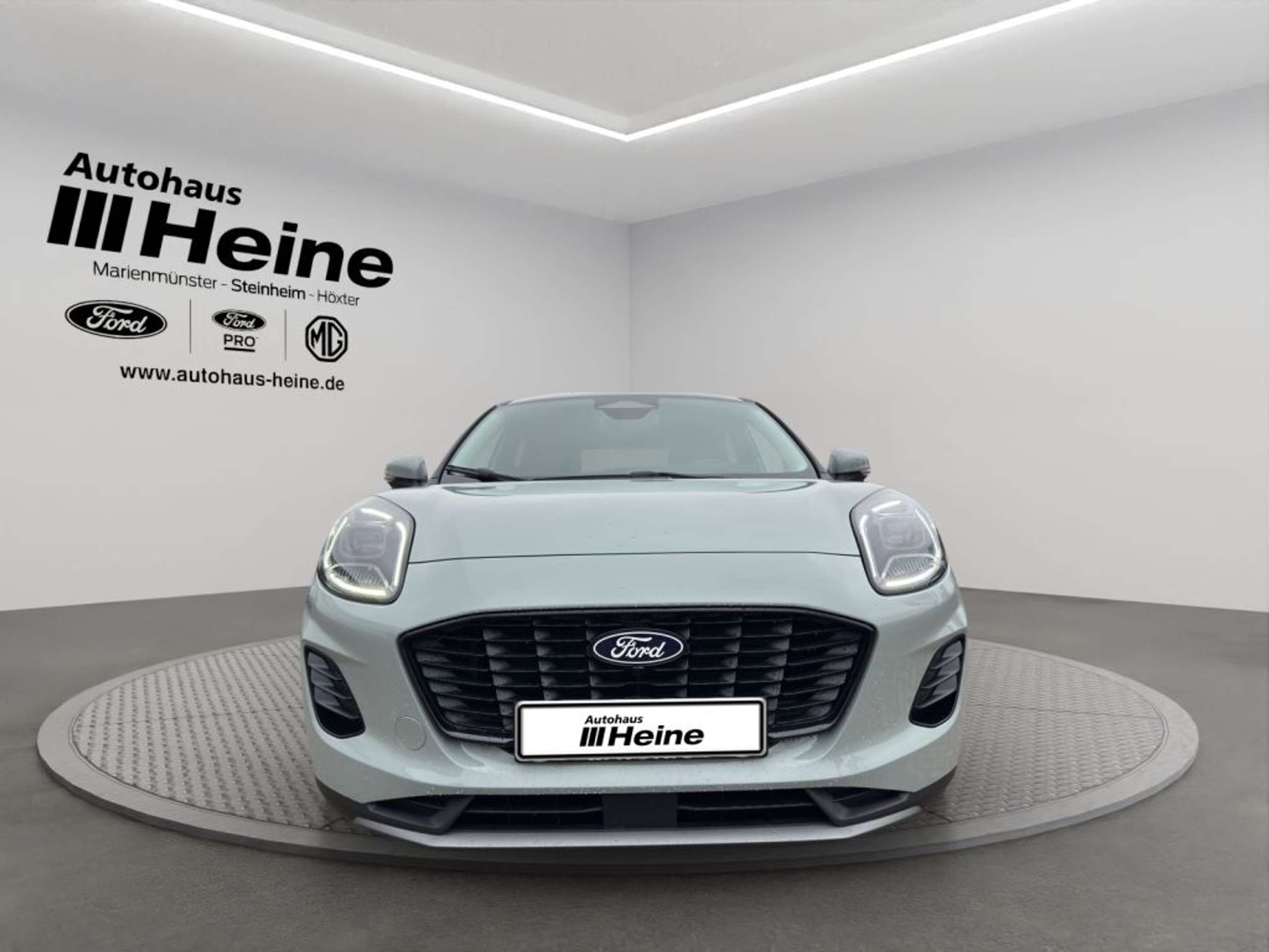 Fahrzeugabbildung Ford Puma TITANIUM 1.0 Ltr. Hybrid 125 PS *NAVI*RFK* - mit KI generiert/bearbeitet