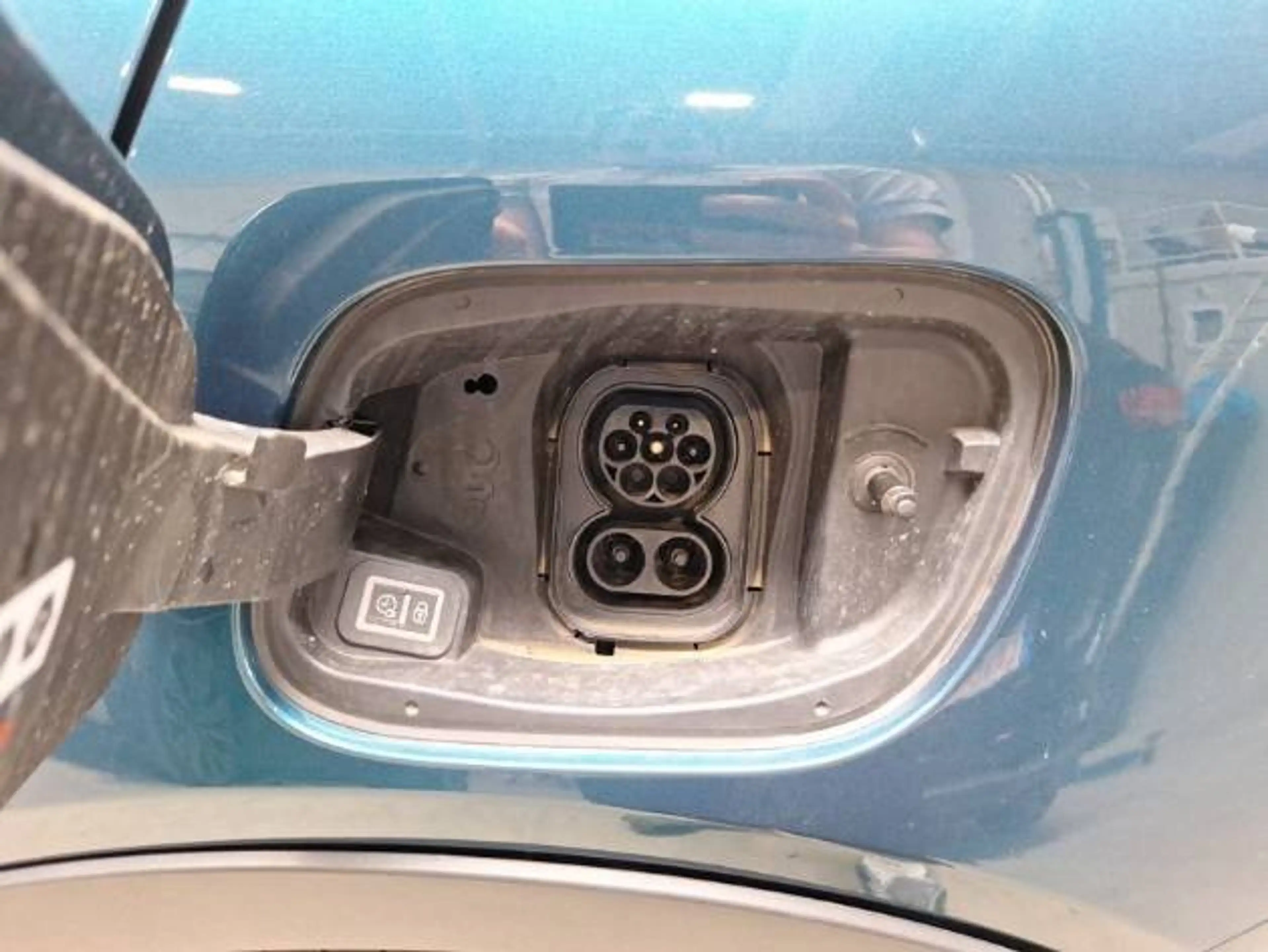 Alfa Romeo Junior Elettrica 54 kWh ACC/LED/PDC/Carplay — photo 7