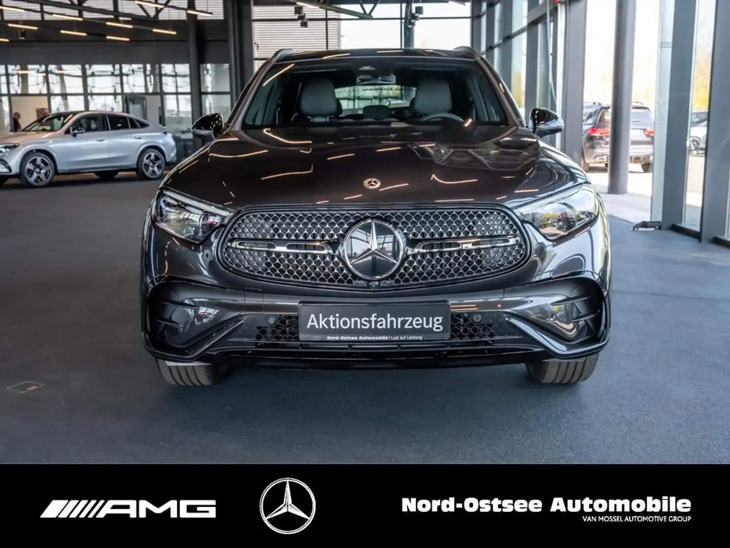Mercedes-Benz GLC 220 d 4m AMG NIGHT PANO DISTR AHK DIGI-LIGHT Gris - 2