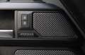 Land Rover Defender 90 P525 V8 /LICHTE VRACHT/BTW 21%/TREKHAAK/FULL OP Grijs - thumbnail 23