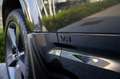 Land Rover Defender 90 P525 V8 /LICHTE VRACHT/BTW 21%/TREKHAAK/FULL OP Grijs - thumbnail 13