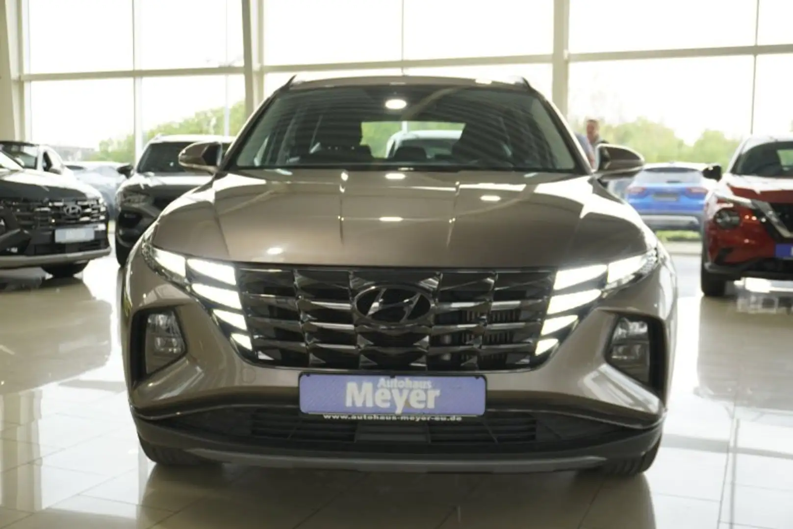 Hyundai TUCSON 1.6 T-GDI 7DCT Voll-Led/Navi/Kamera/Winterp.     * Braun - 2