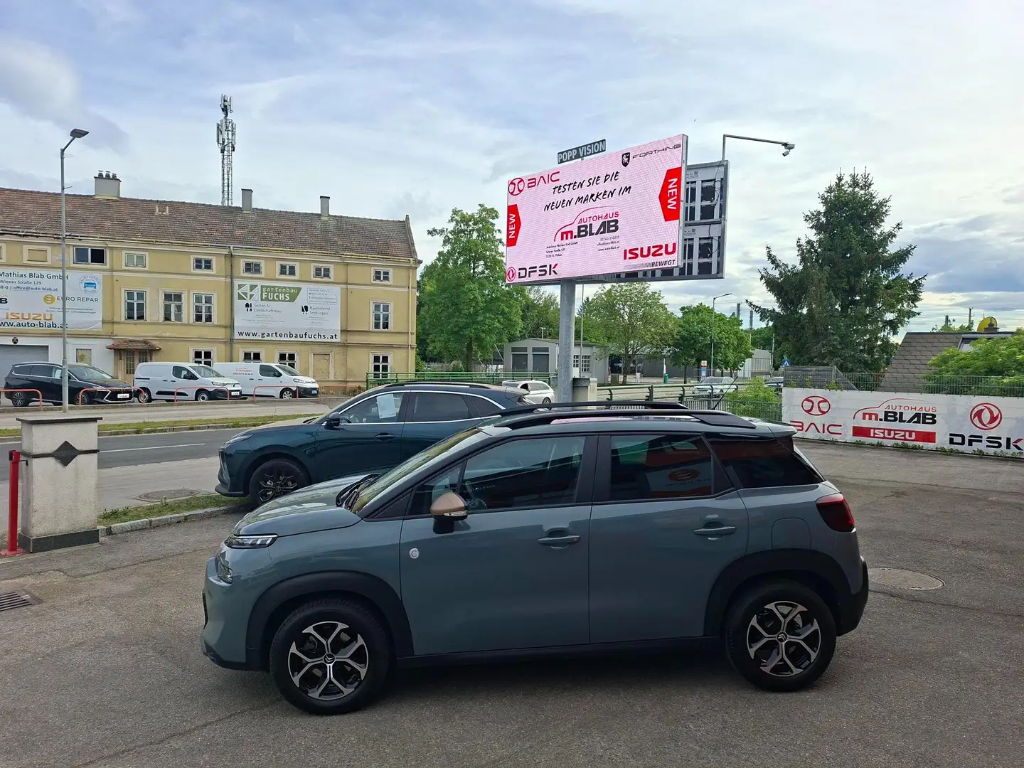 Citroen C3 Aircross C-Series * WENIG KM * WINTERRÄDER * Grün - 2