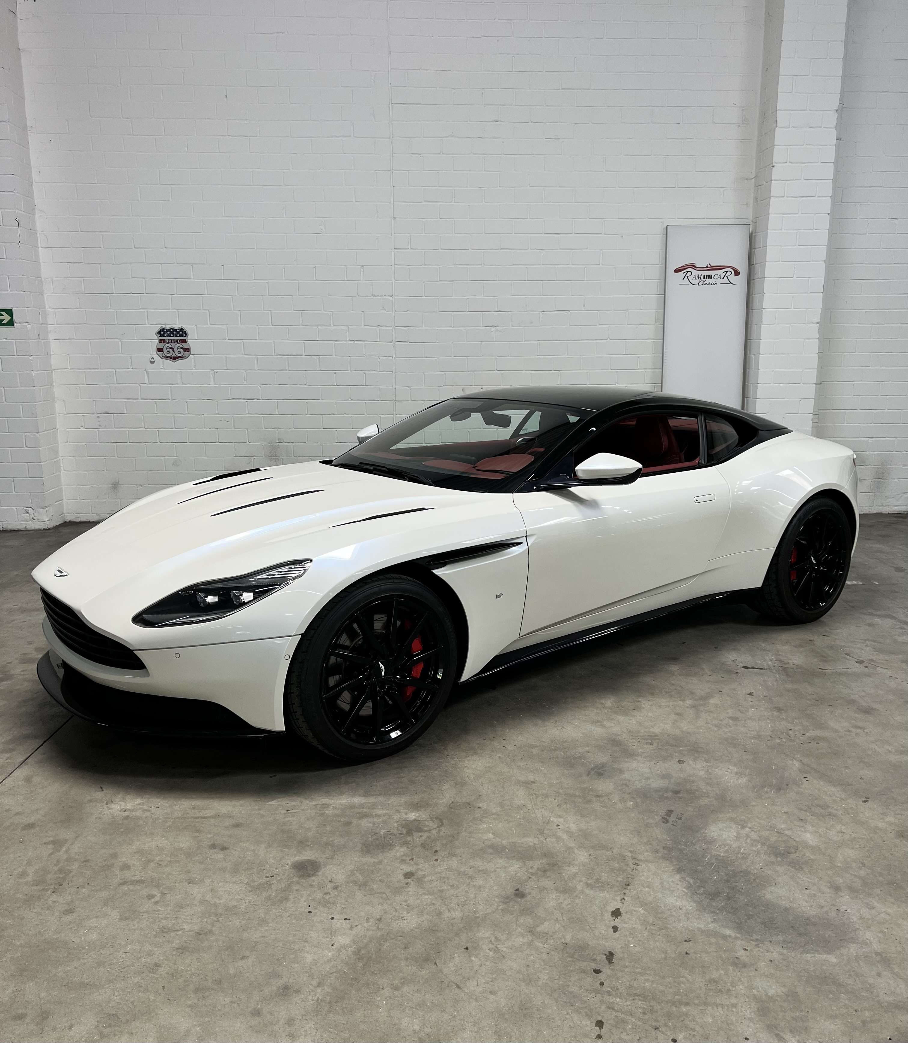 Second hand Aston Martin Db 11 5.2