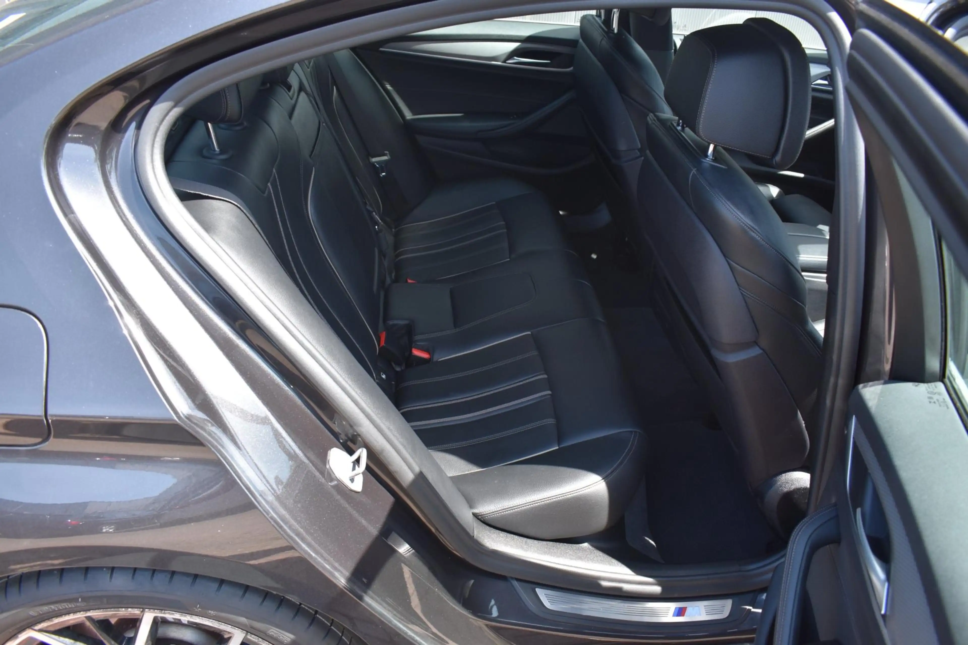 BMW 530 5-serie 530e iPerformance High Executive — photo 12