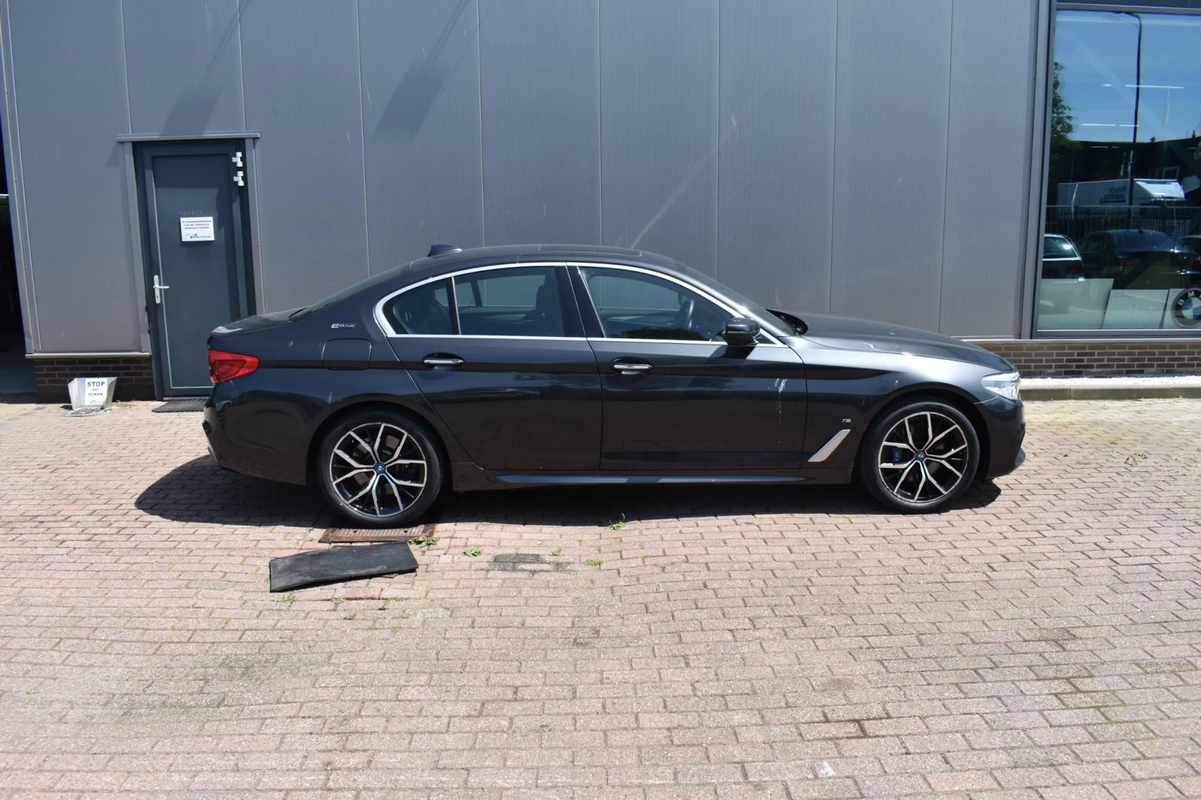 BMW 530 5-serie 530e iPerformance High Executive — photo 2