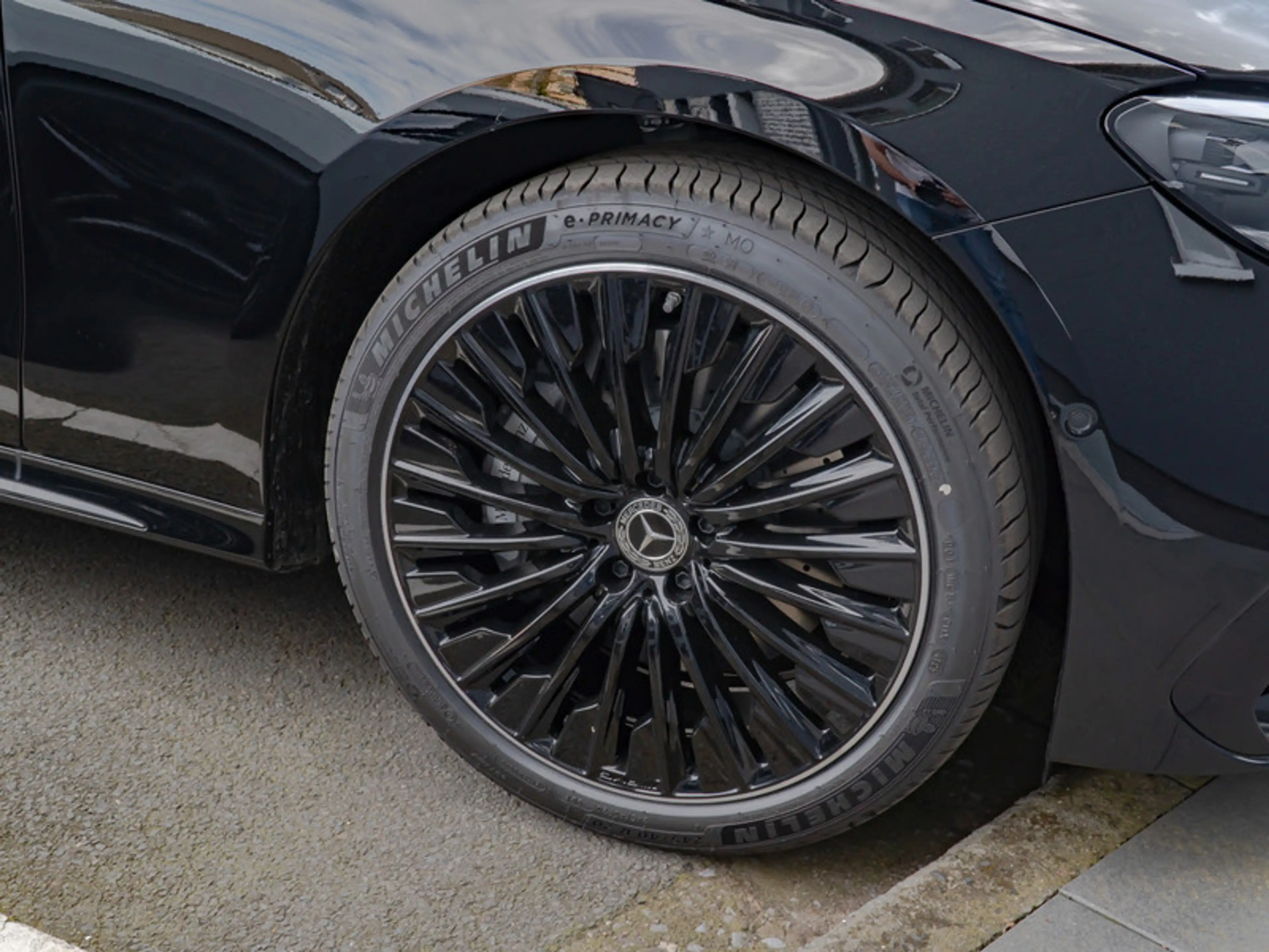 Mercedes-Benz E 200 AMG-Sport/Super/DIGITAL/Pano/Burm/Night/20 — photo 5