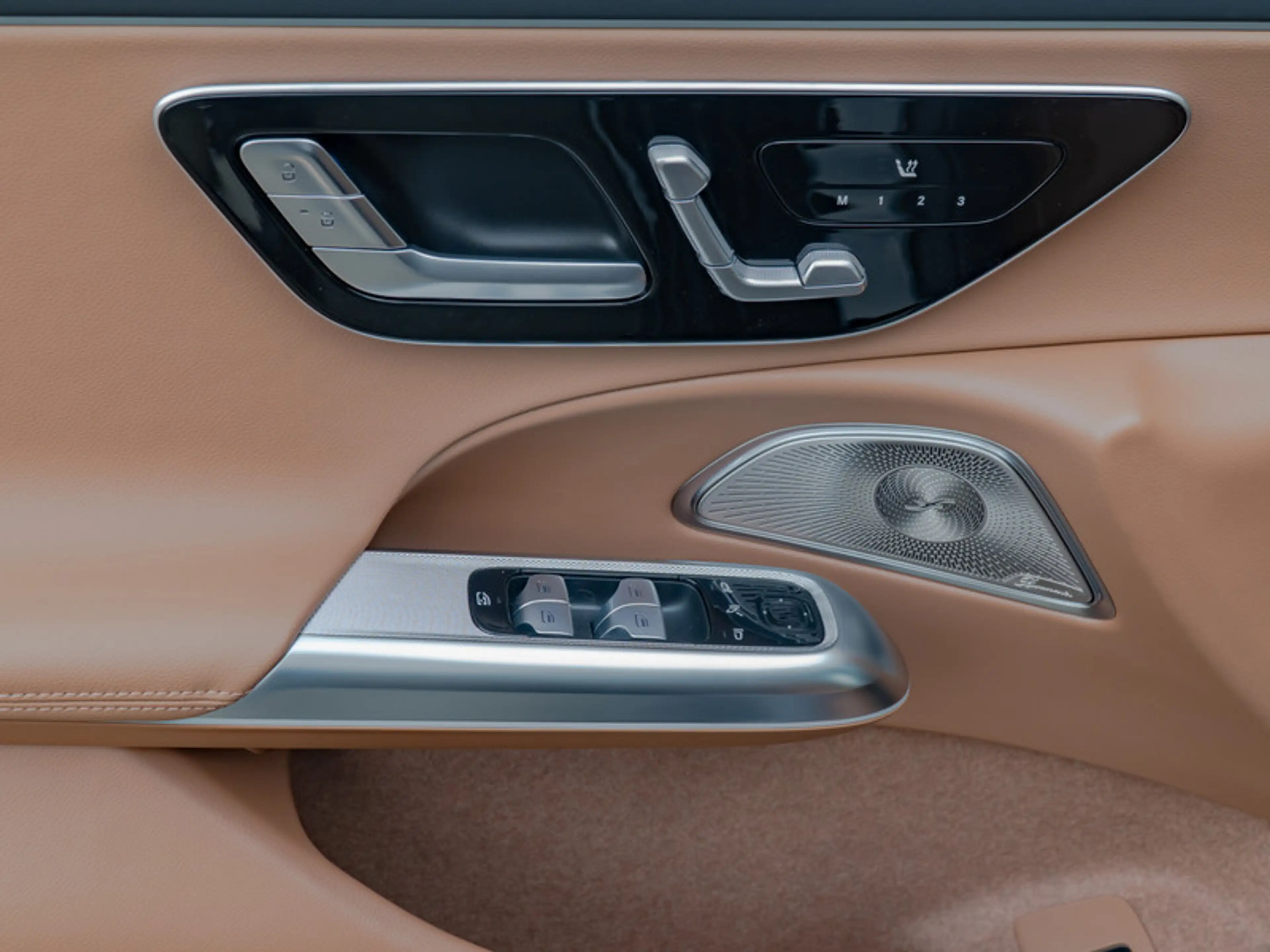 Mercedes-Benz E 200 AMG-Sport/Super/DIGITAL/Pano/Burm/Night/20 — photo 12