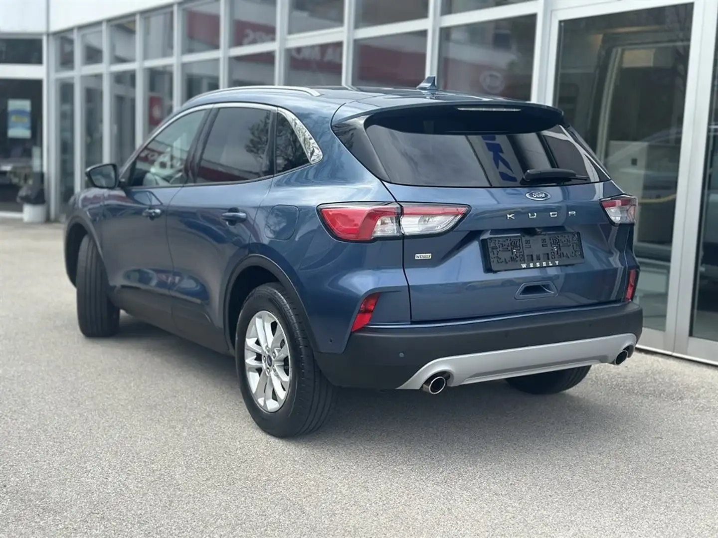 Ford Kuga KUGA TITANIUM PHEV AUT. 2.5 Blau - 2