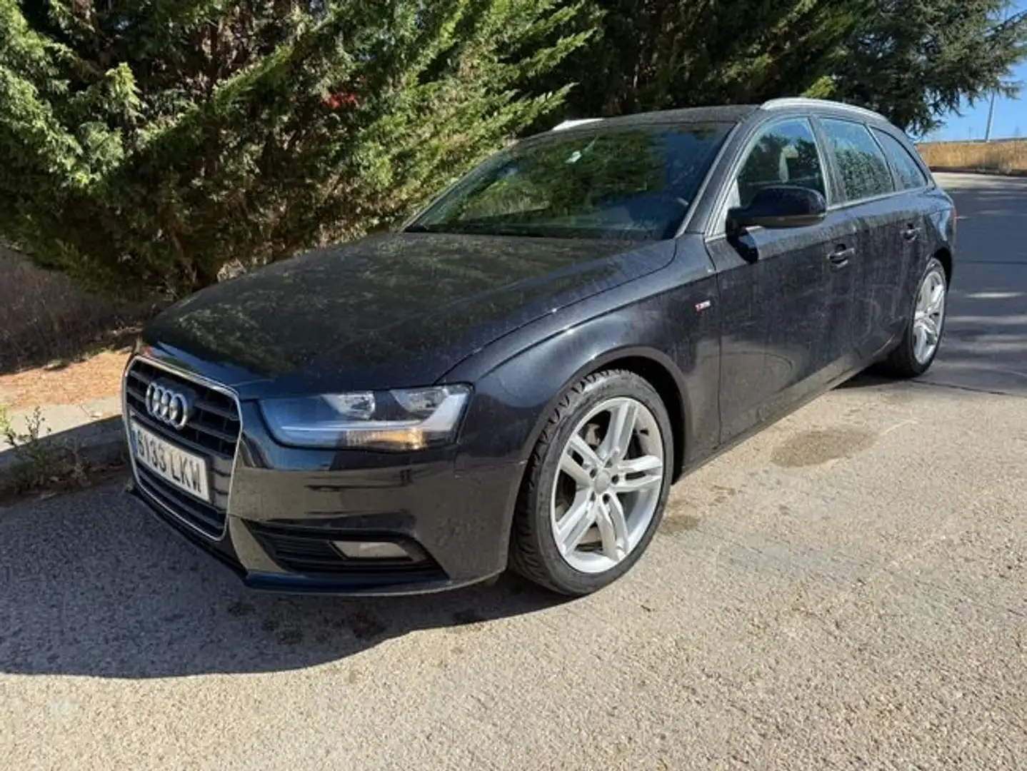 Audi A4 Avant 2.0TDI Sline Negro - 2