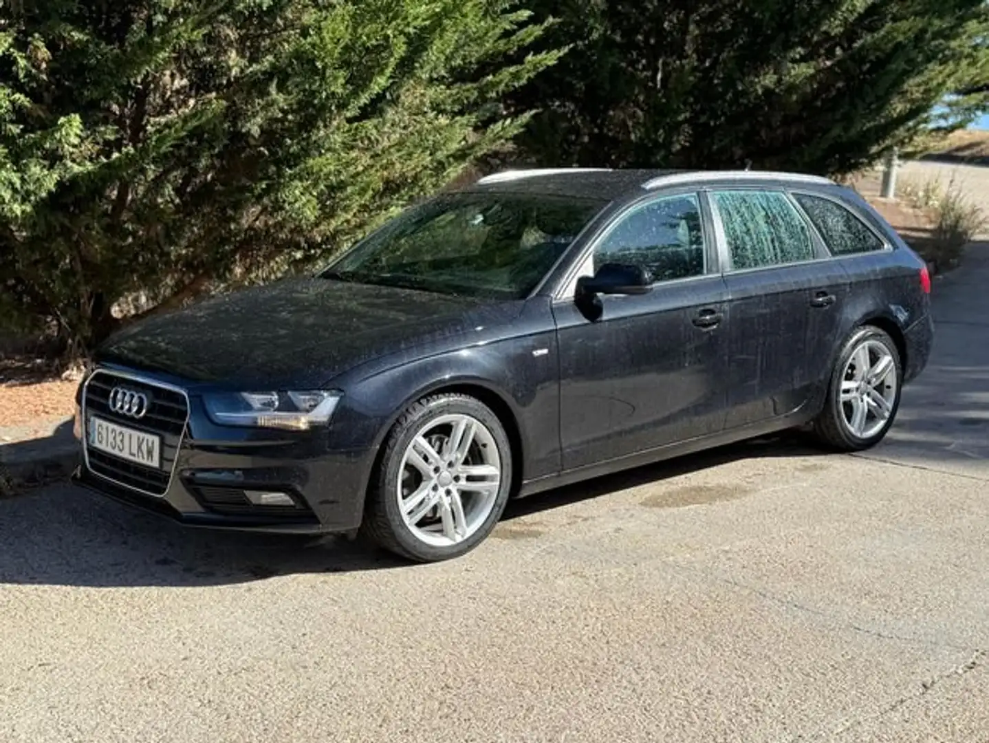 Audi A4 Avant 2.0TDI Sline Negro - 1