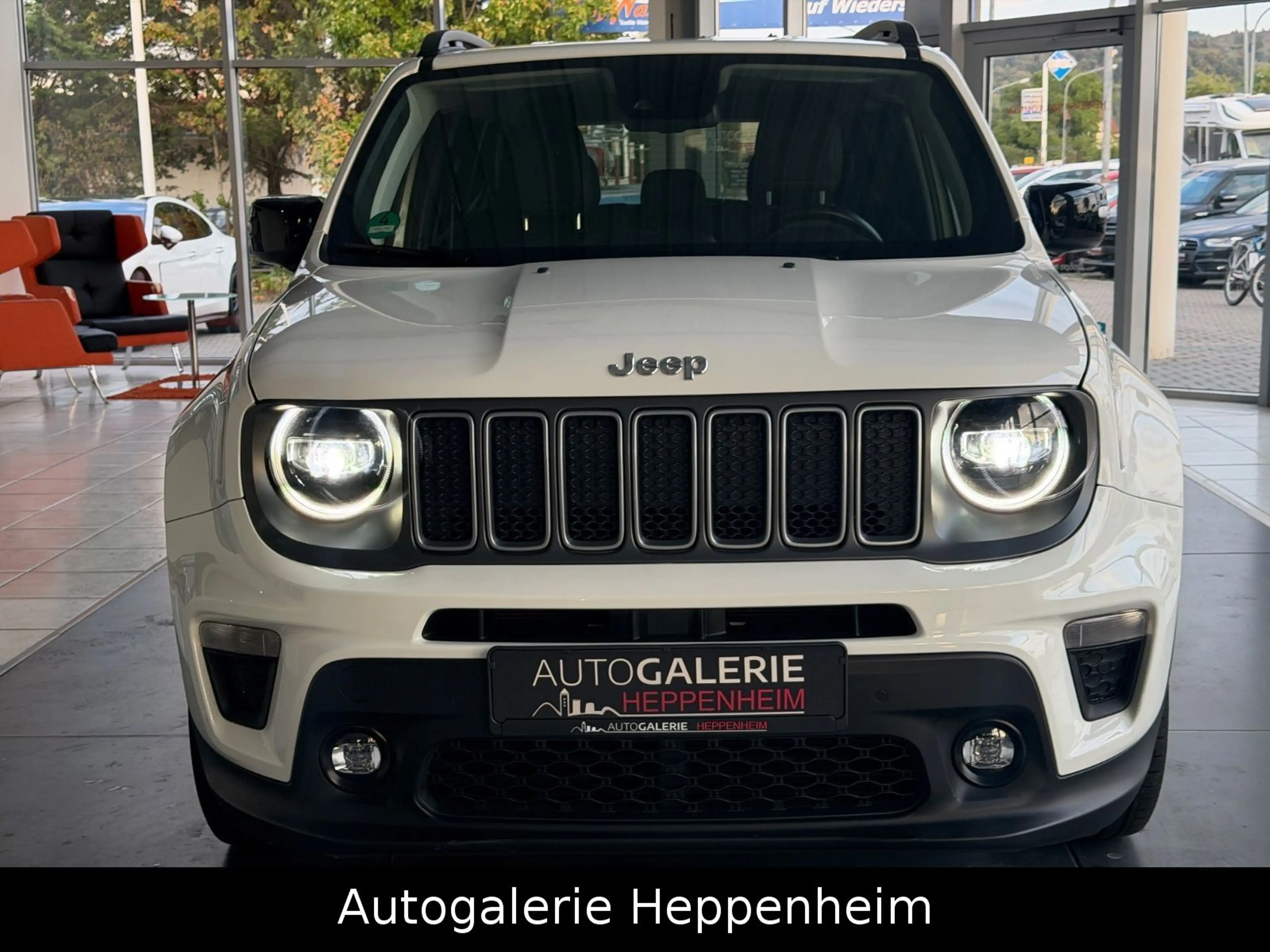 Jeep Renegade Longitude Mild-Hybrid FWD — photo 2