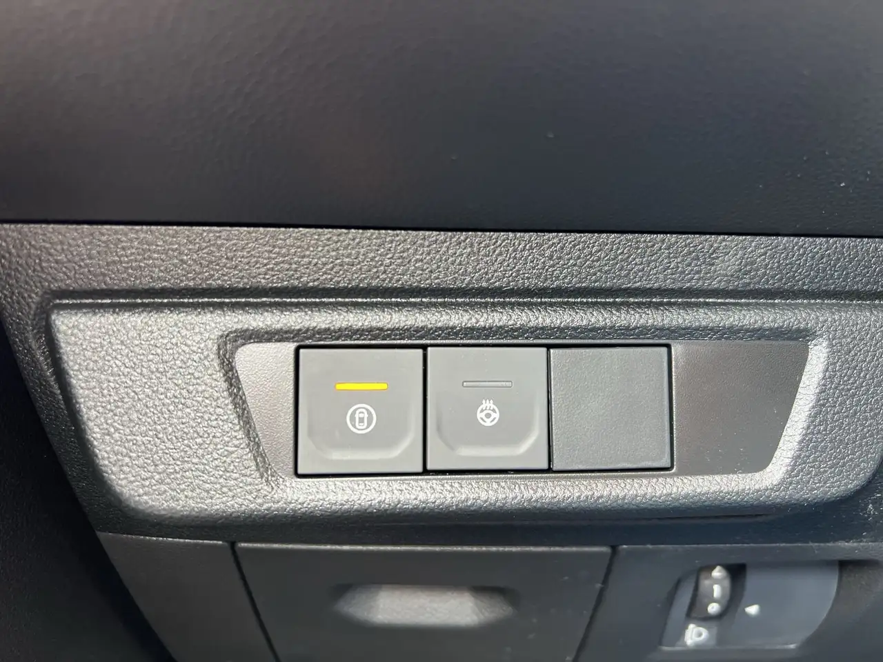Dacia Sandero Neues Modell TCe 100 Journey Drivingp. / Winterp. 22