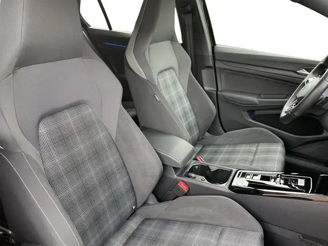 Volkswagen Golf view 13